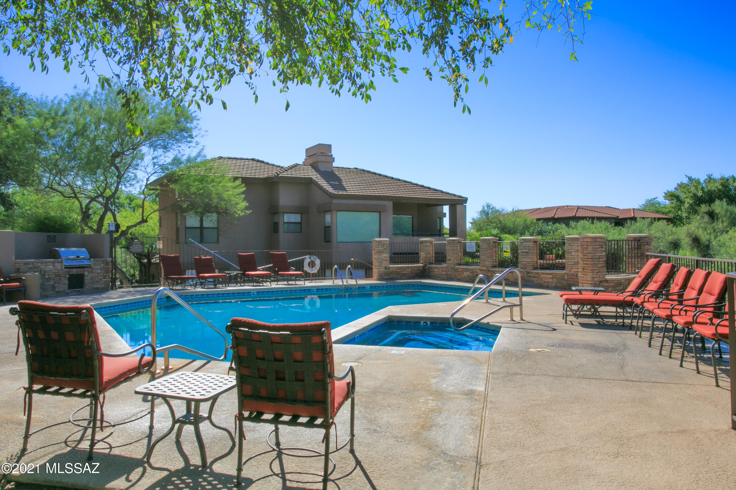 Greens at Ventana Canyon - Residential
