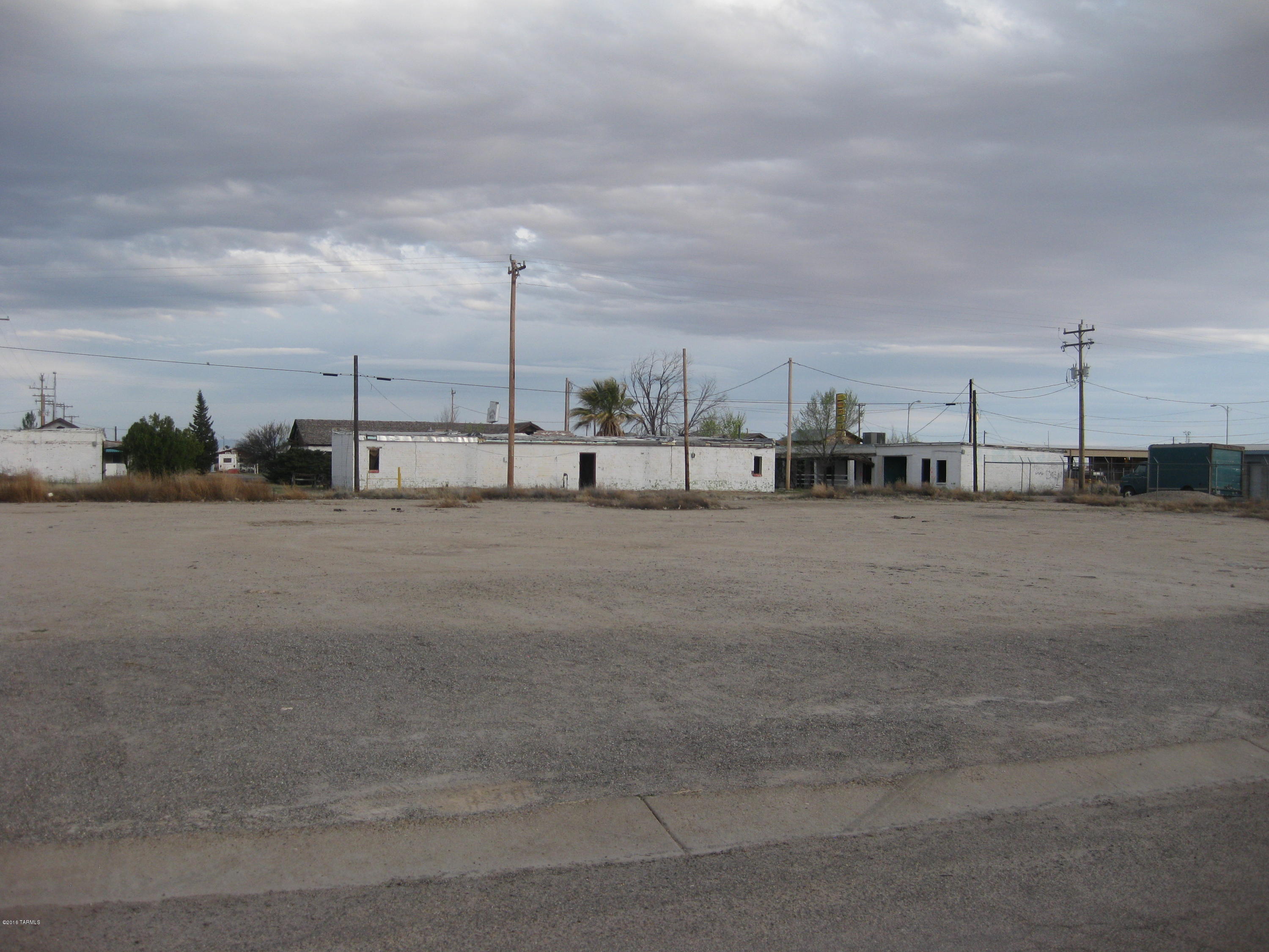 Great opportunity in Willcox for commercial zoned land. GC-1(General Commercial 1) Zoning offers many options for your desired development. Property has frontage on Curtis Avenue and Downen Street(both paved)and is one block to Haskell(AZ State Highway 86). Seller will carry and look at exchanges. Owner/Broker.