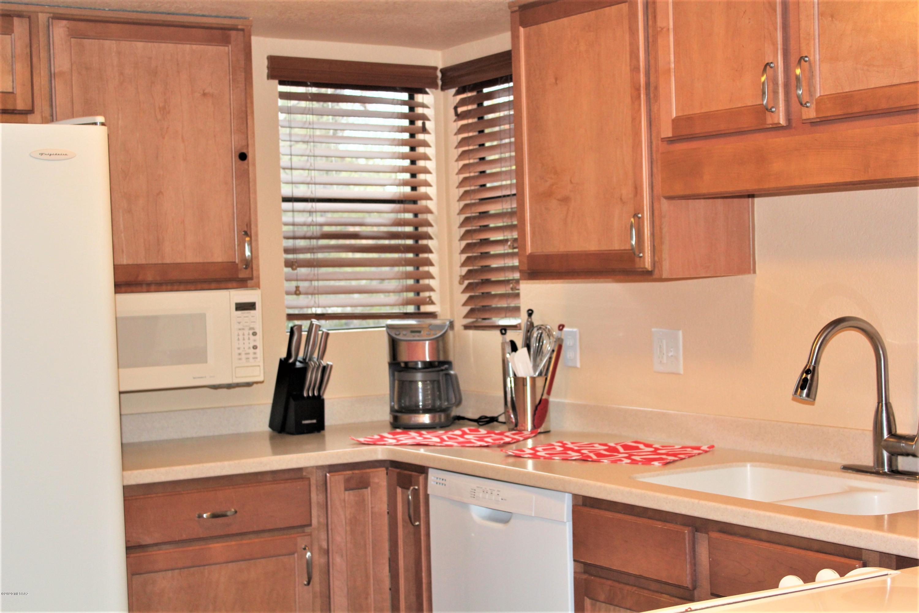 Ventana Vista Condominiums - Residential