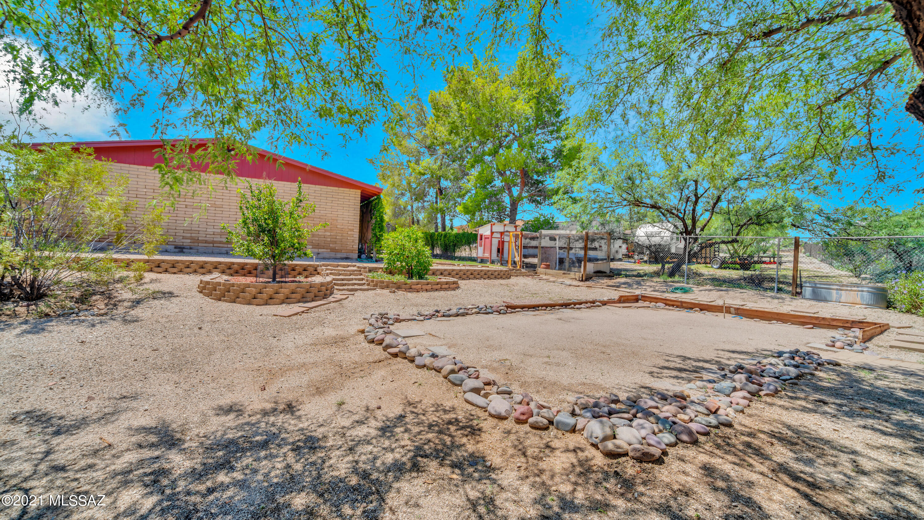 Rancho Del Este (1-128) - Residential