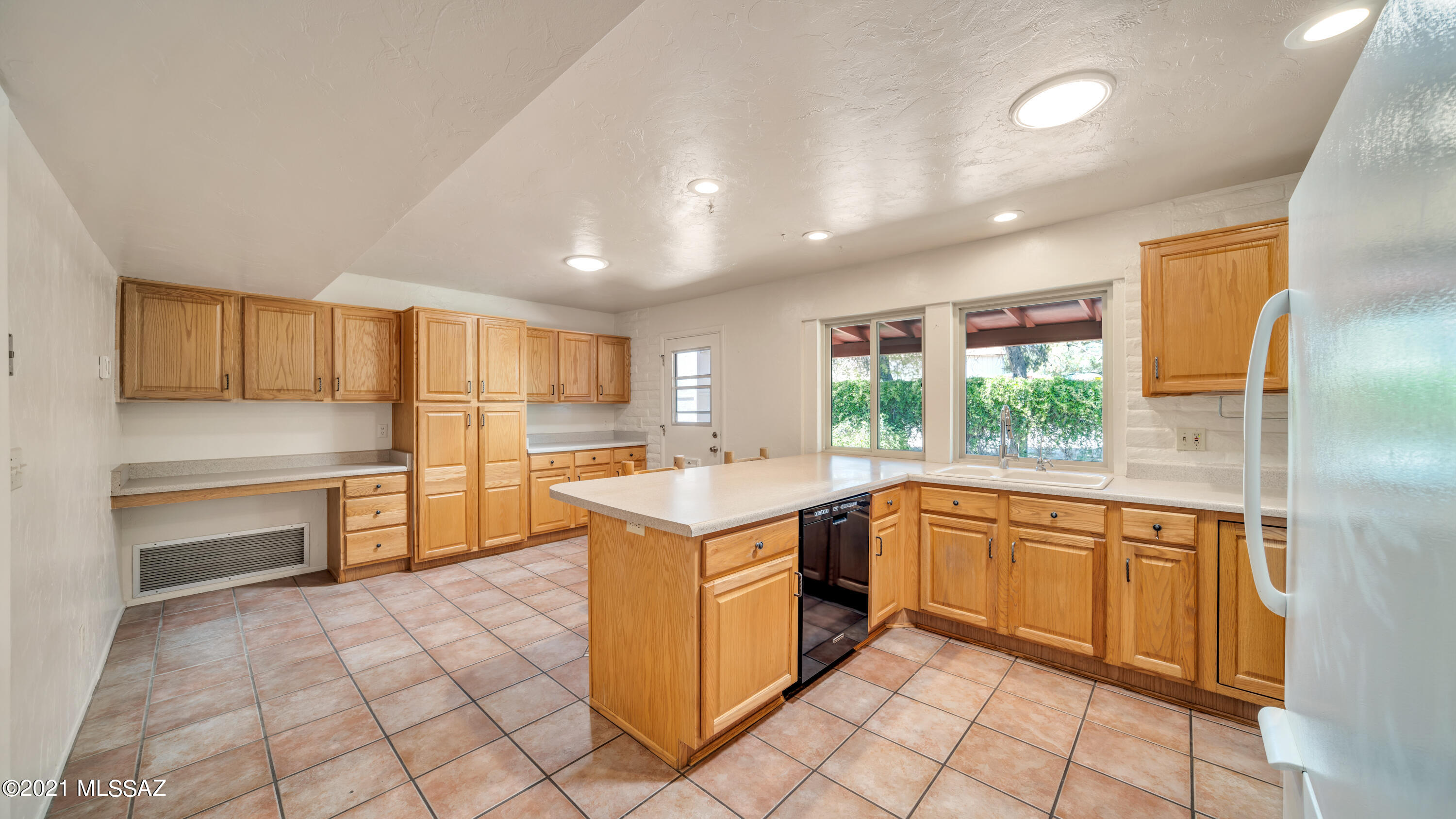 Rancho Del Este (1-128) - Residential