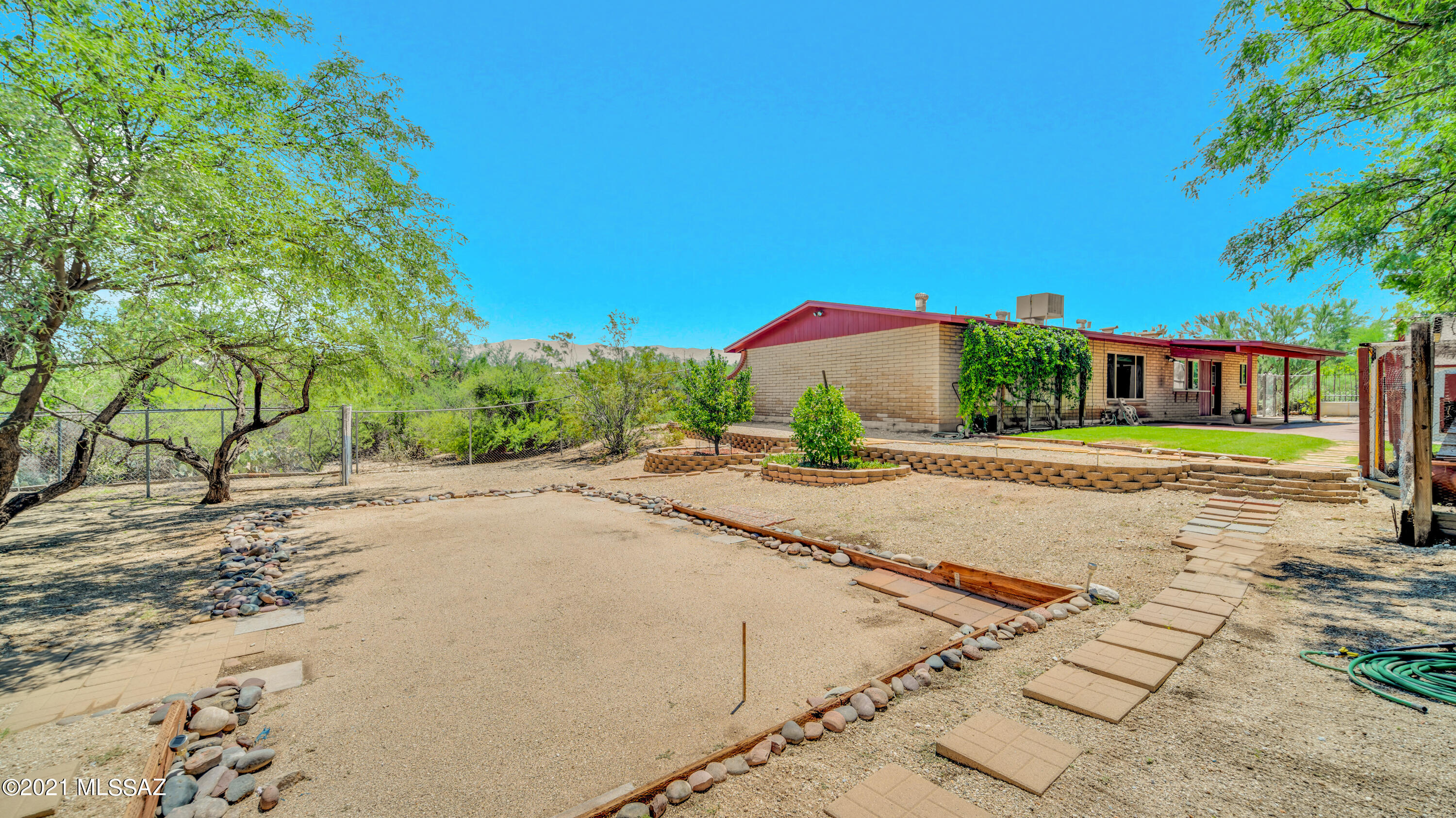 Rancho Del Este (1-128) - Residential