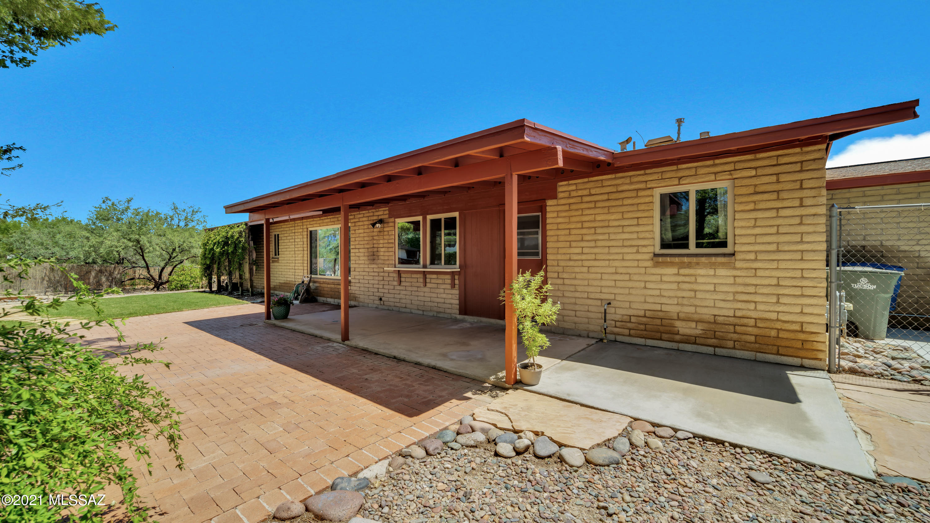 Rancho Del Este (1-128) - Residential