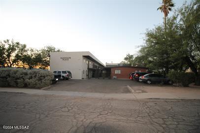 *1/2 off move in special & Zero deposit special** Come see this beautiful cozy 1 bedroom, 1 bathroom apartment with water, trash and sewer utilities included. Clean unit ready to move in. Community located in highly desirable location close to shopping, dining, bus routes, parks, zoo, easy access to free way and feature 24 hour maintenance emergency service so they are maintenance free, wrought iron front security screens, Cold A/C. This unit will not last so call, text or email now ***Equal opportunity Housing*** *$37 per adult application* Anybody over 18 that will live there must apply. Renter's liability insurance required, $100K minimum or $5-$20 per month. Northpoint charges a documentation fee to tenants. This fee varies by property. Non-refundable documentation fe.