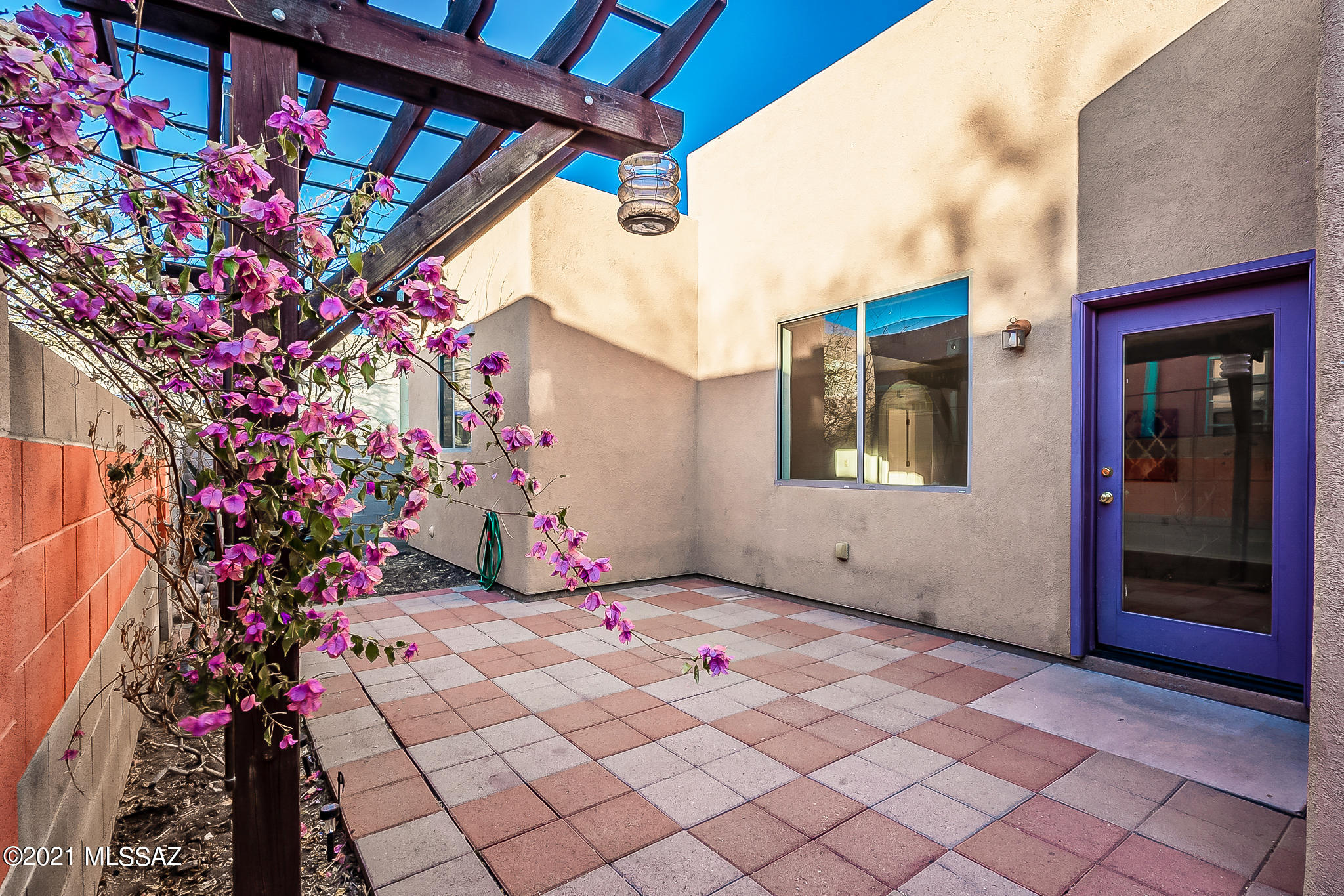 Paseo Estrella (1-104) - Residential