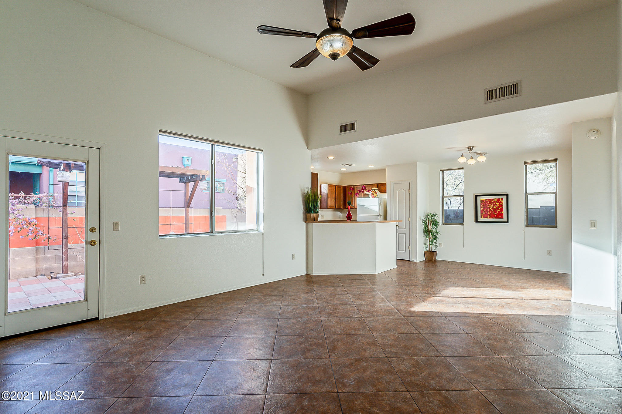 Paseo Estrella (1-104) - Residential