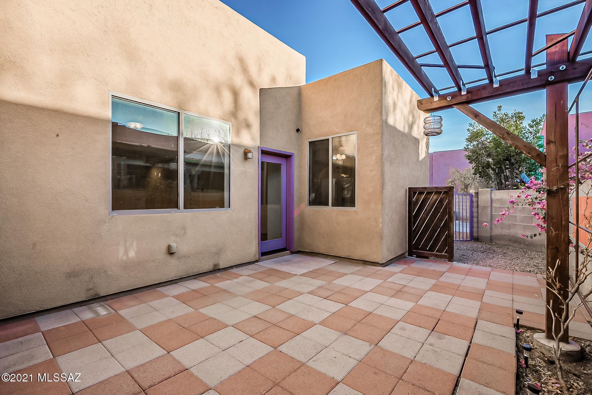Paseo Estrella (1-104) - Residential