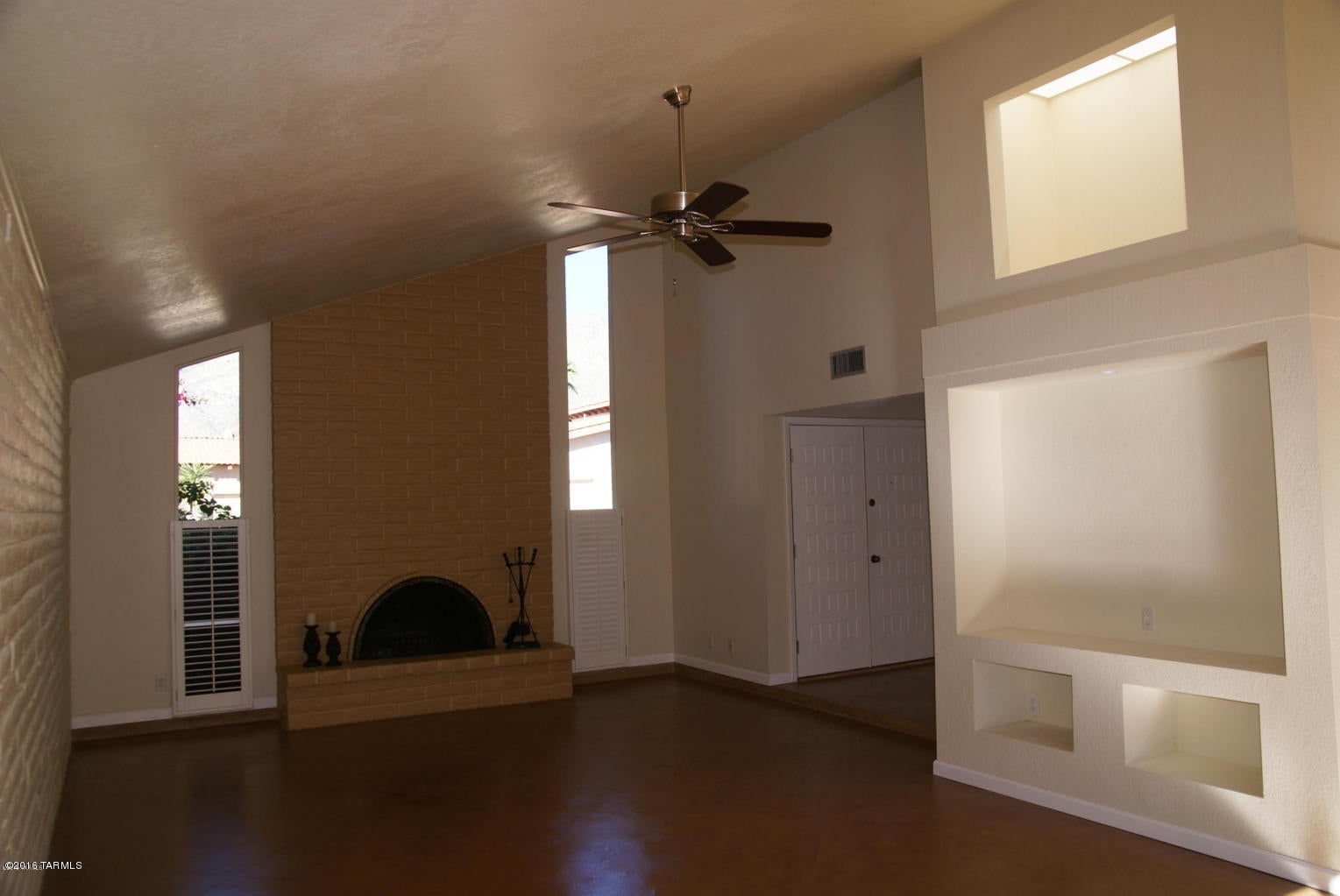 Catalina Del Rey (1-179) - Residential Lease