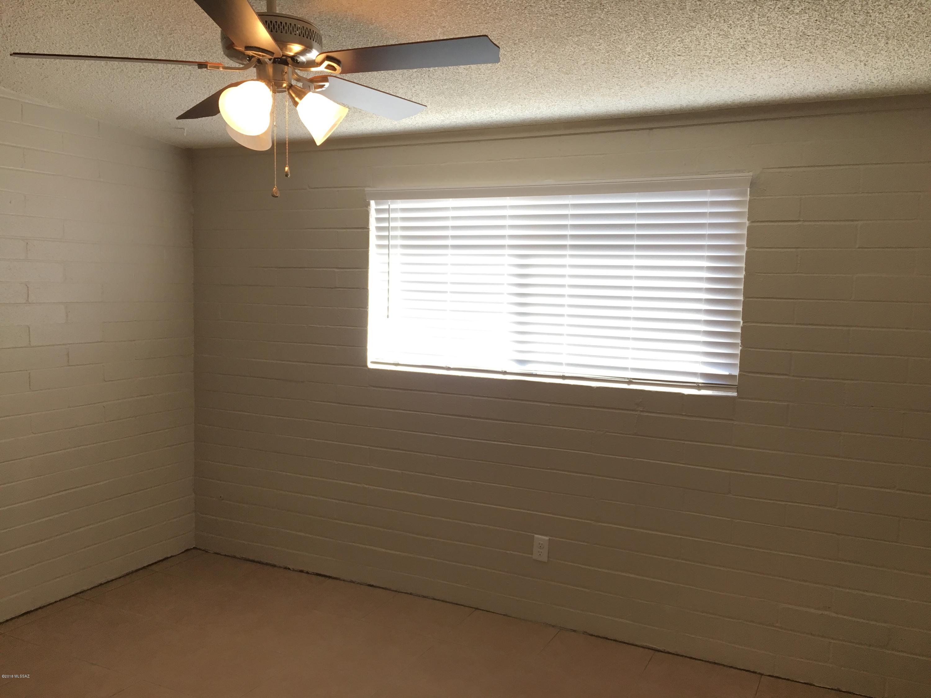 Melody Lane Estates NO. 5 (1-40) - Residential Lease