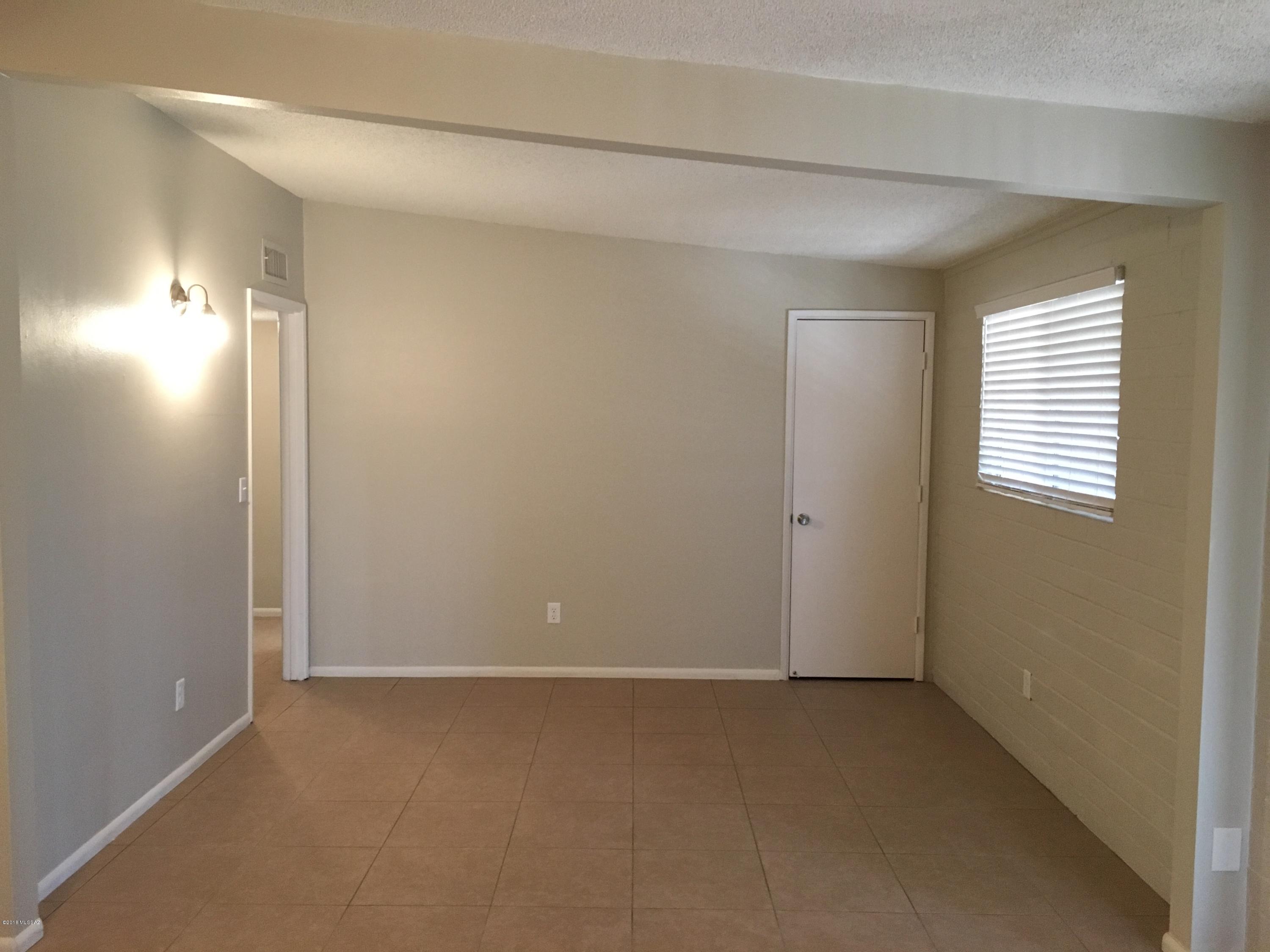 Melody Lane Estates NO. 5 (1-40) - Residential Lease