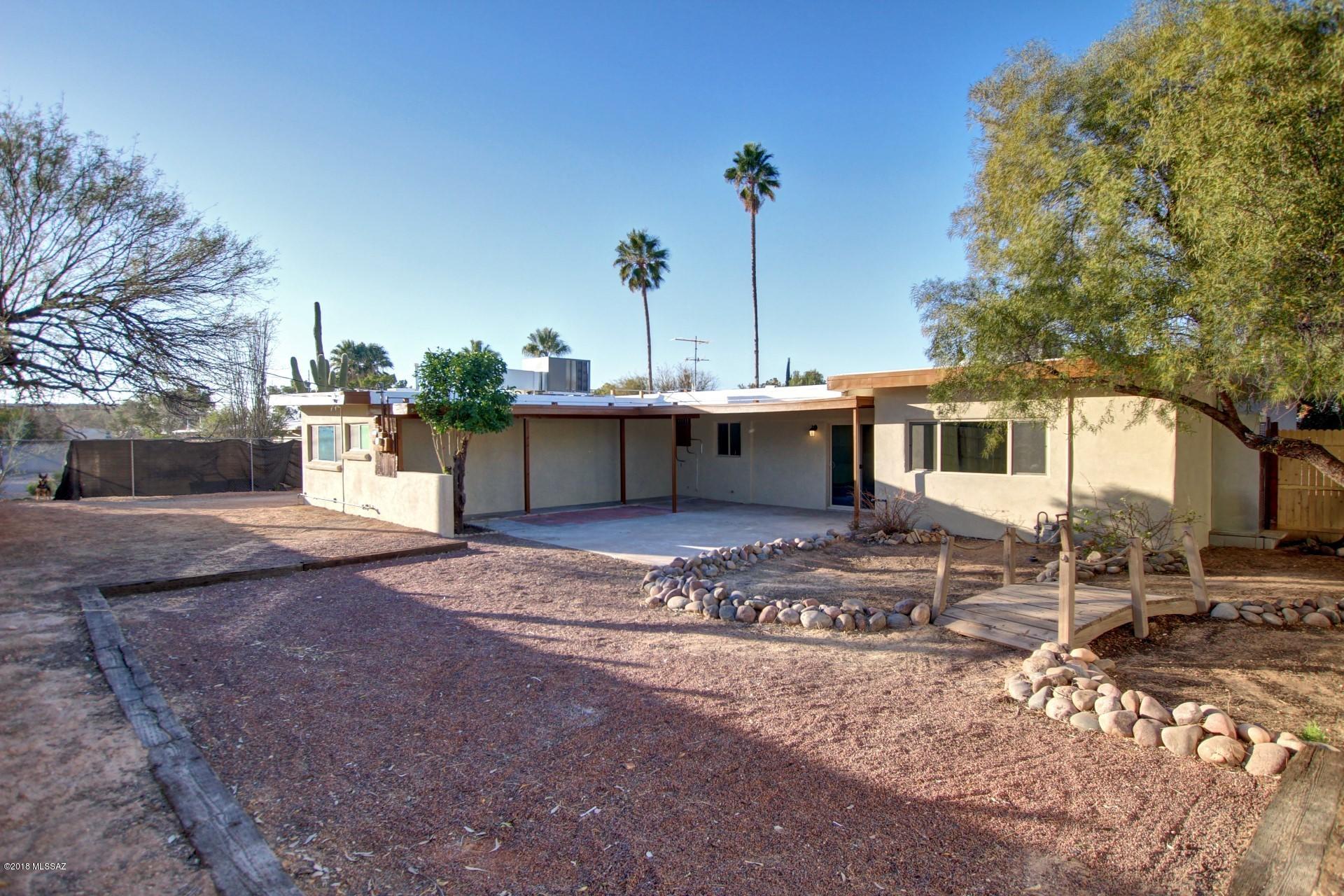 Carlos Terrace - Residential
