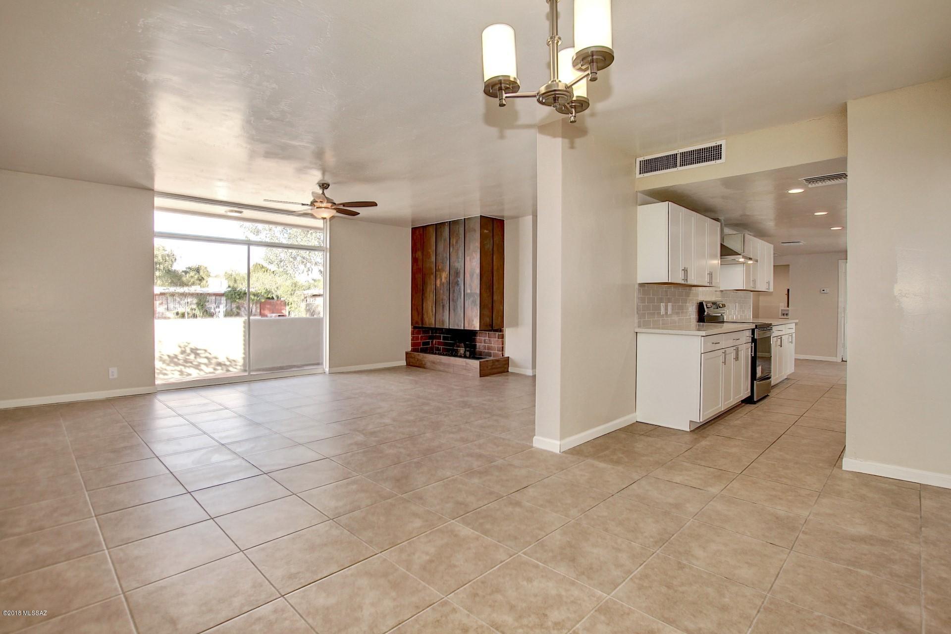 Carlos Terrace - Residential