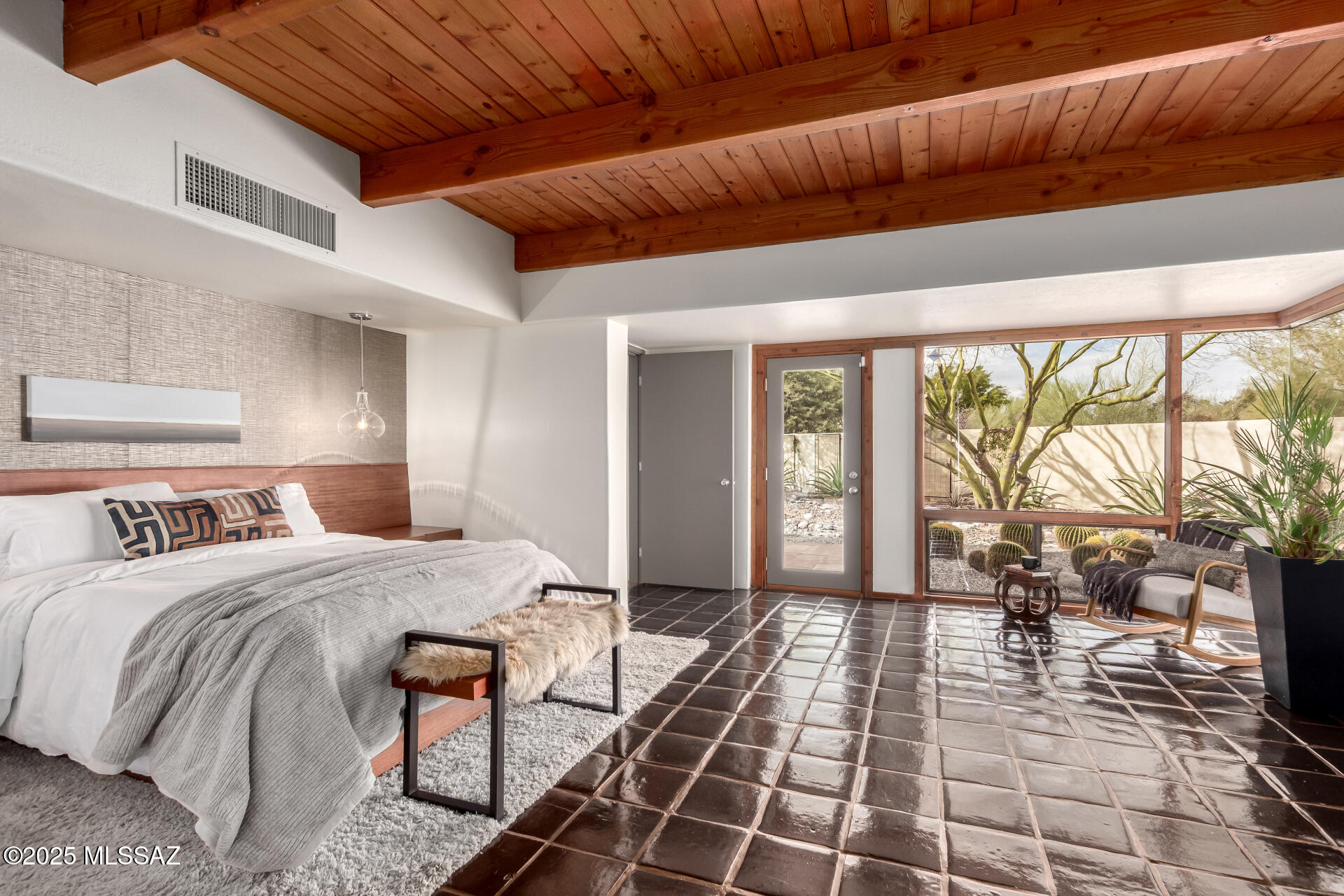 Paseo Los Altos (1-8) - Residential
