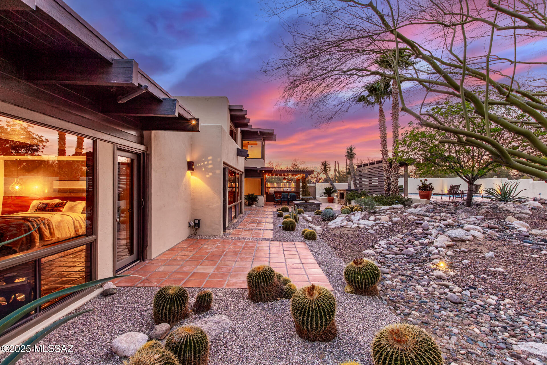 Paseo Los Altos (1-8) - Residential