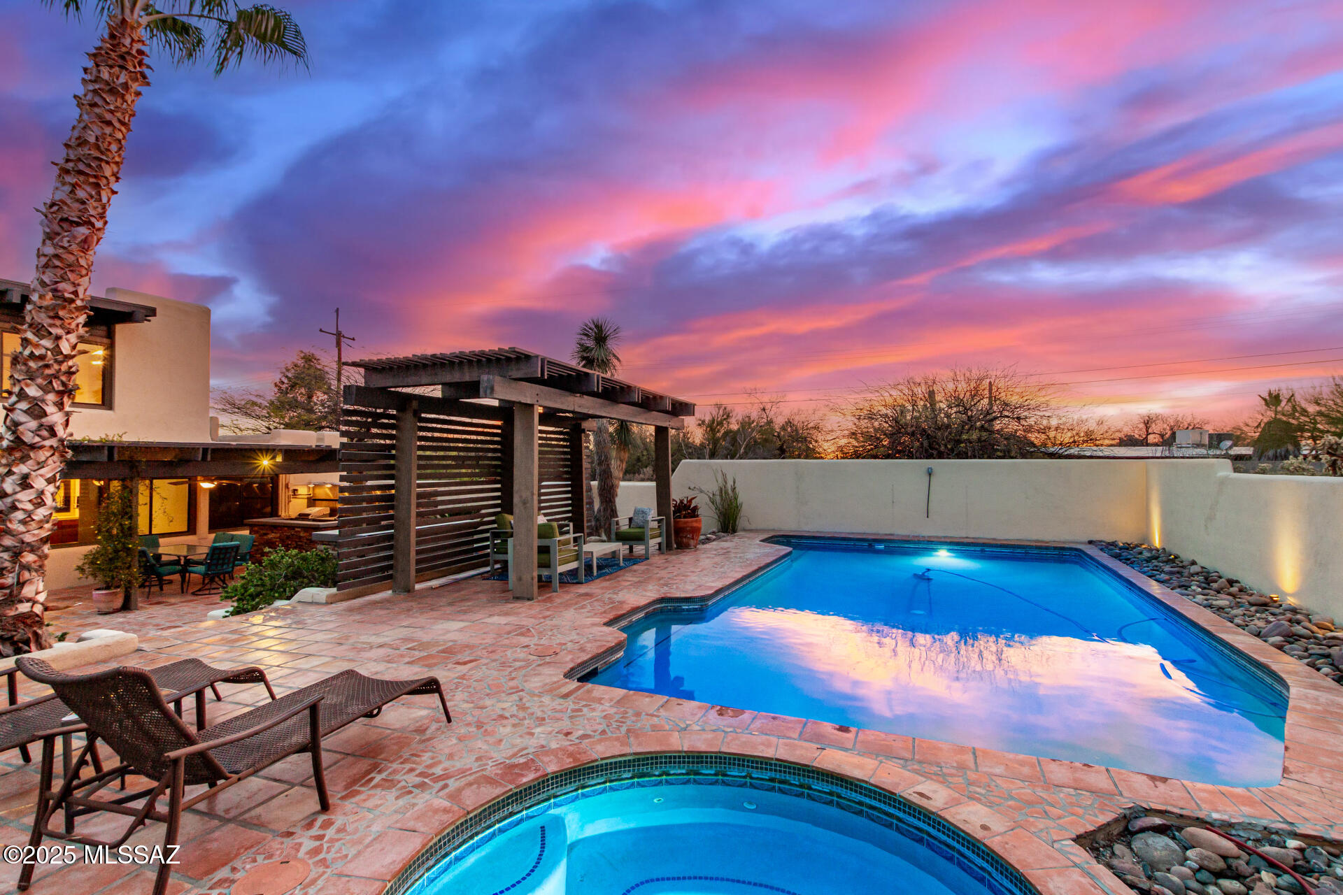 Paseo Los Altos (1-8) - Residential