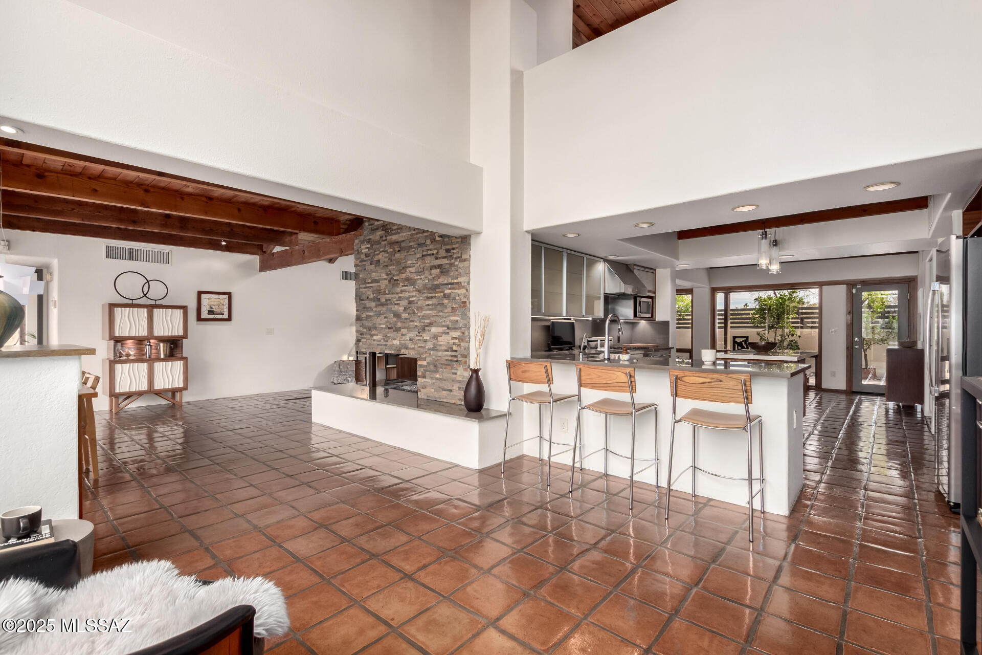 Paseo Los Altos (1-8) - Residential