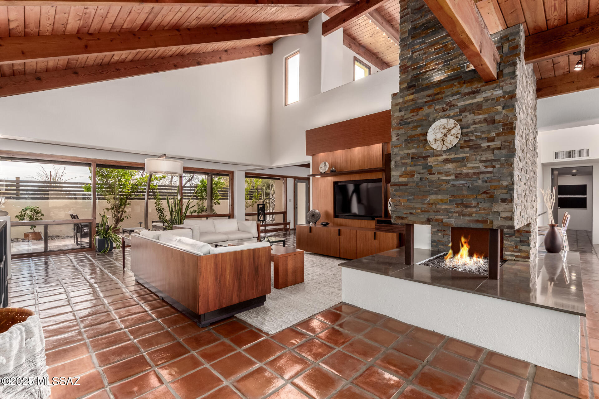 Paseo Los Altos (1-8) - Residential