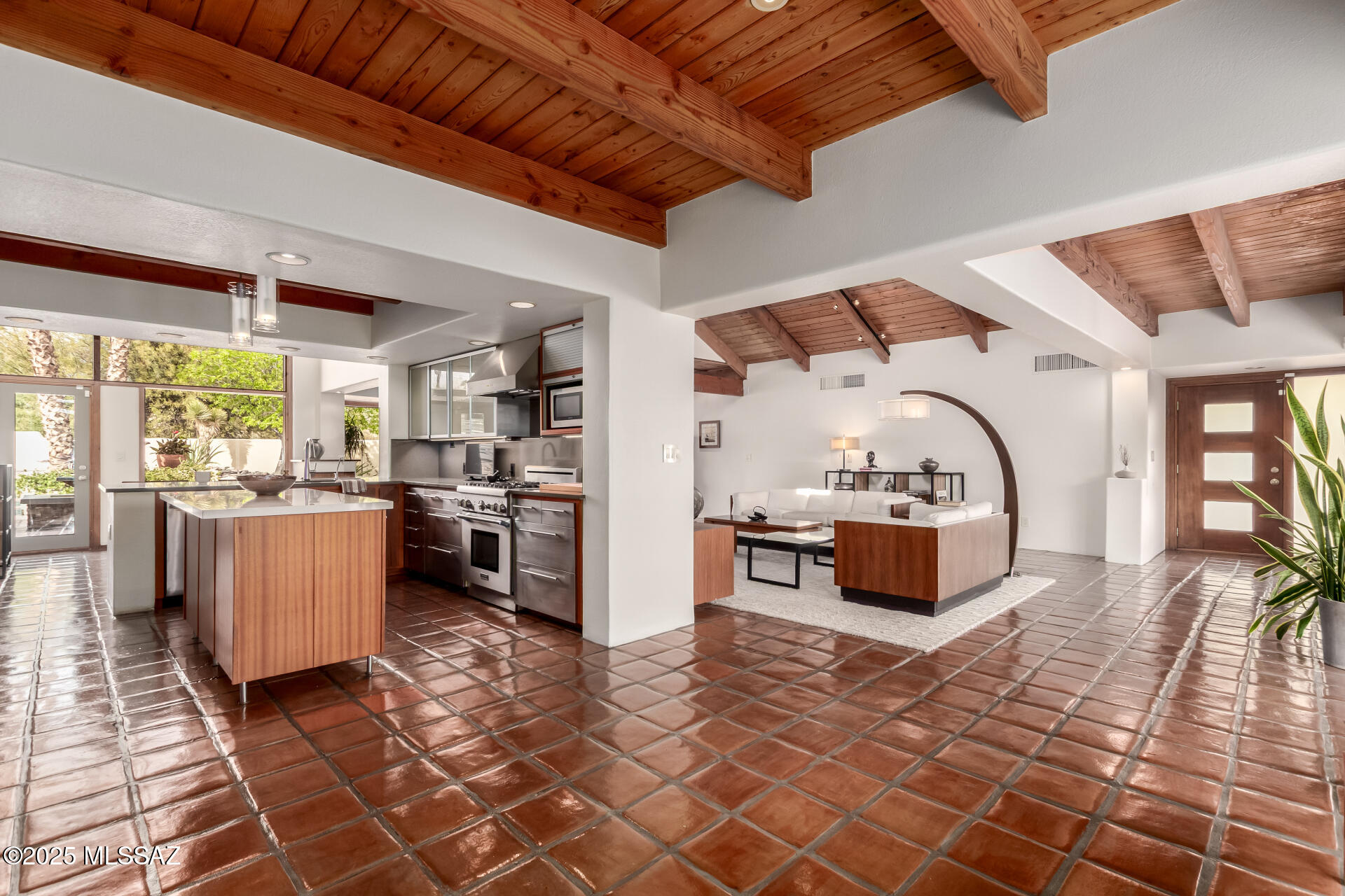 Paseo Los Altos (1-8) - Residential