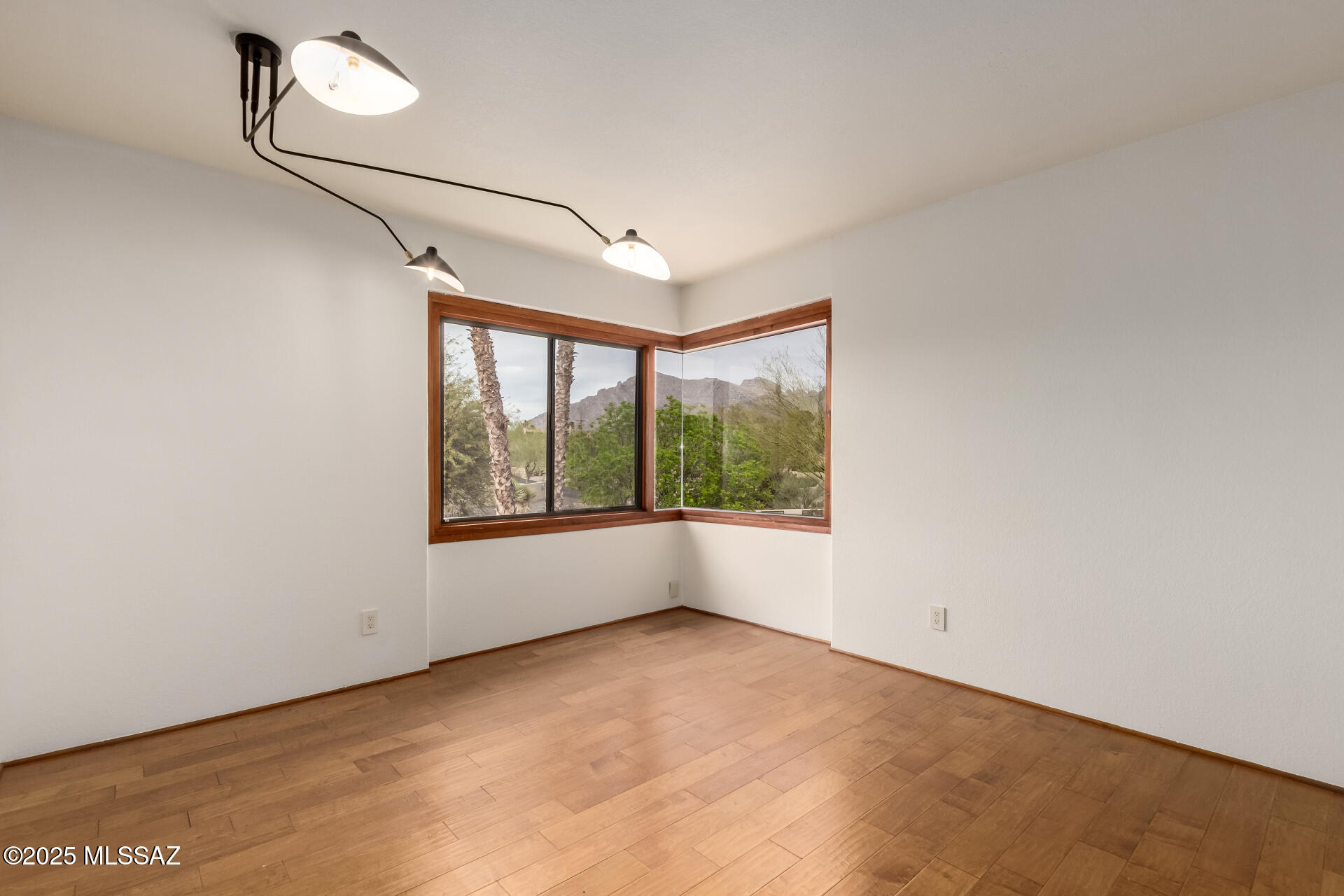 Paseo Los Altos (1-8) - Residential