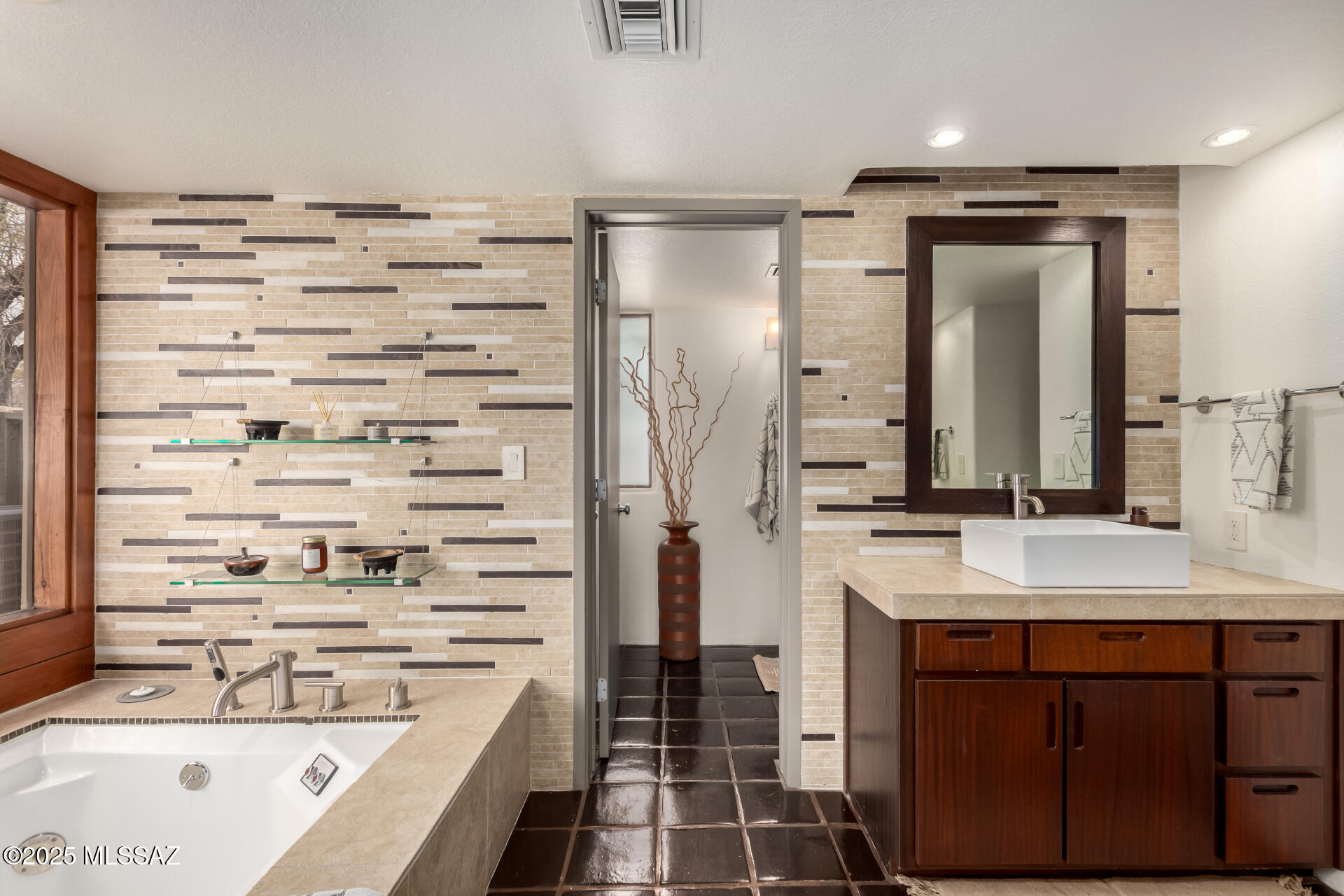Paseo Los Altos (1-8) - Residential
