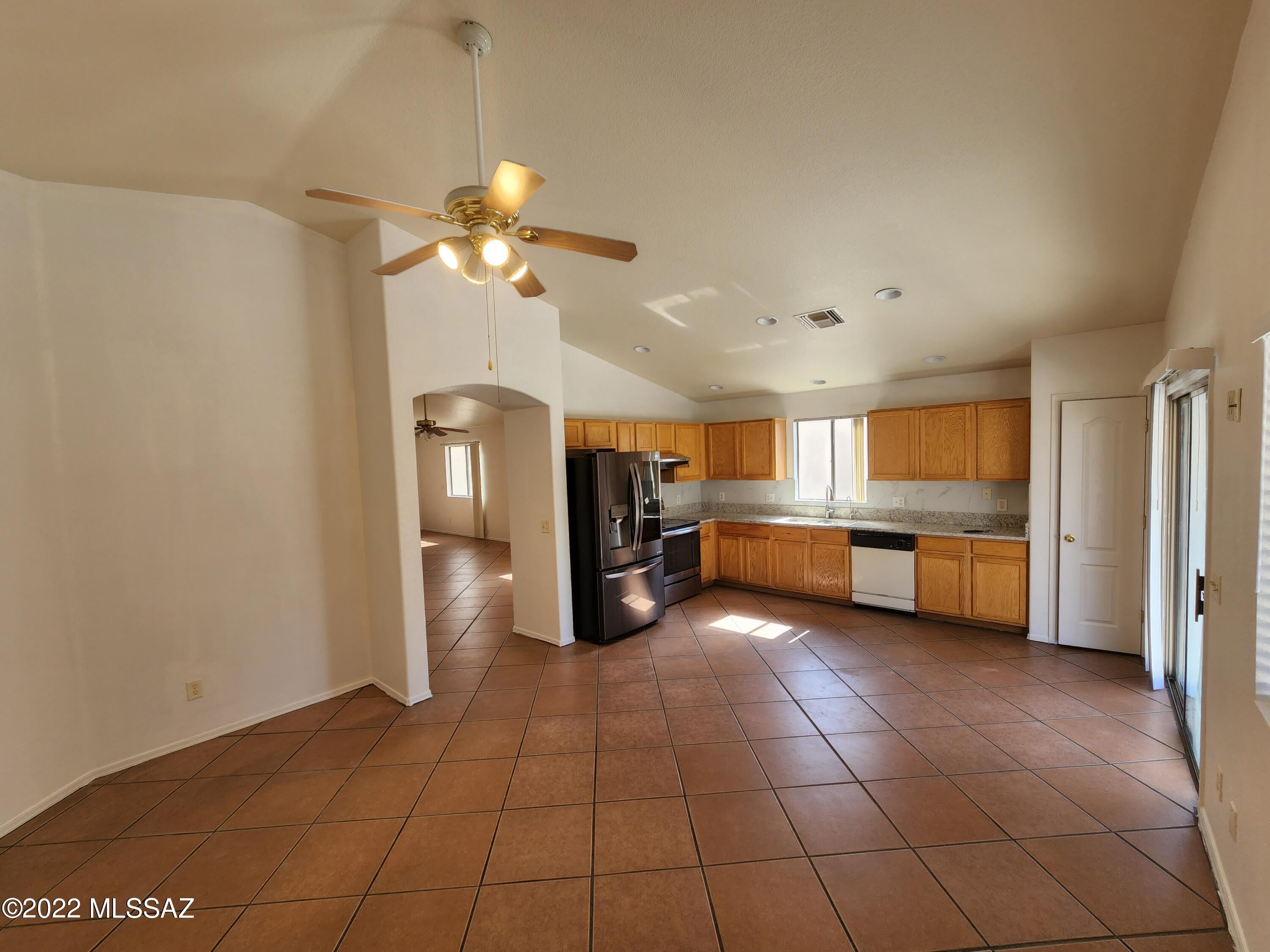 Casa Del Rio (1-74) - Residential Lease