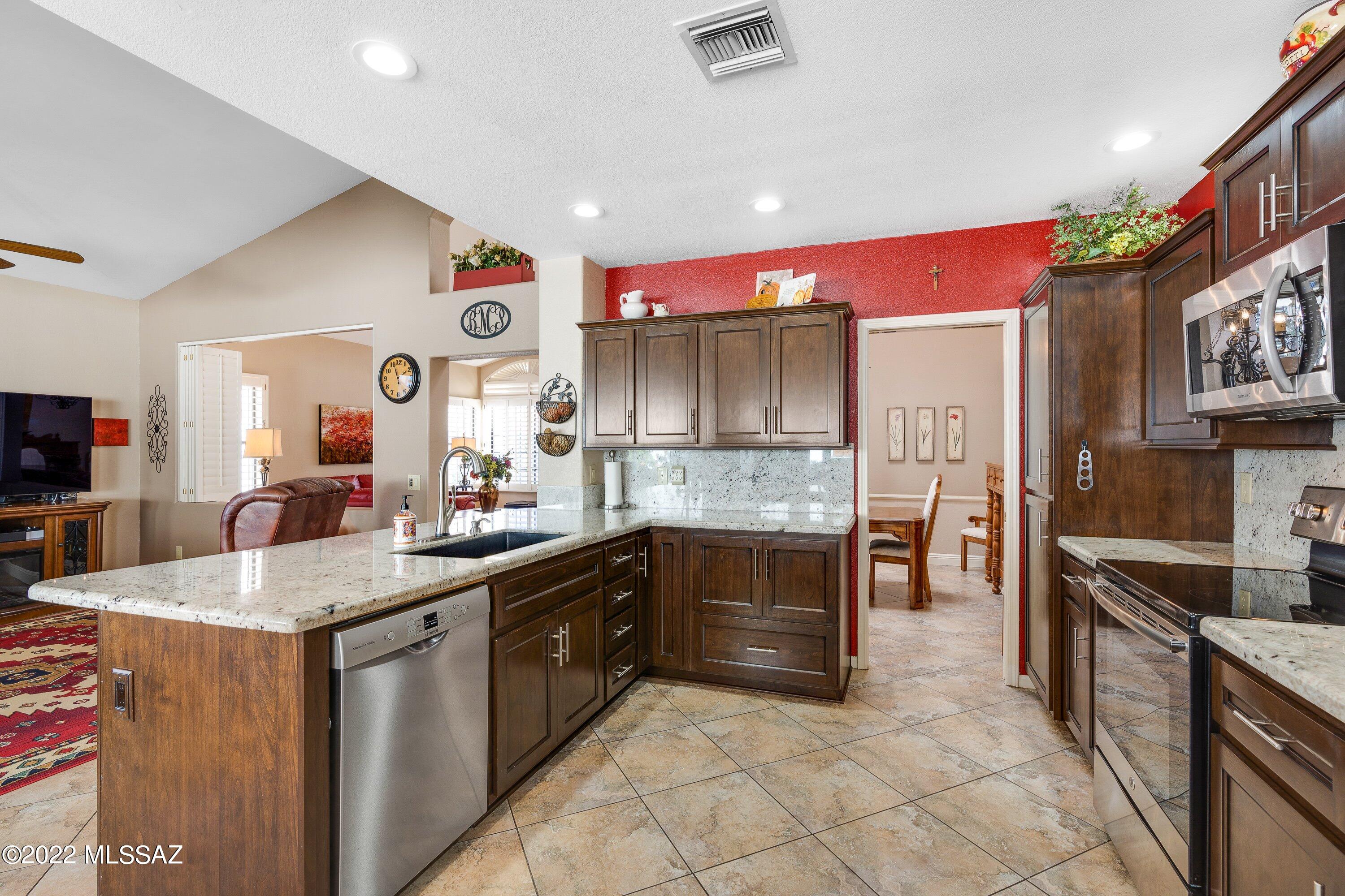 Saddlebrooke - Residential