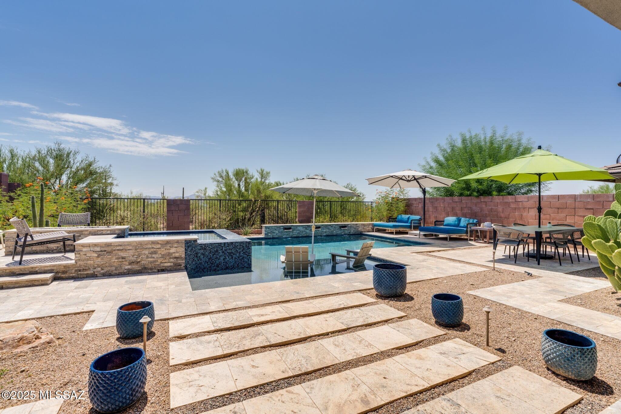 Blue Agave At Dove Mountain - Residential