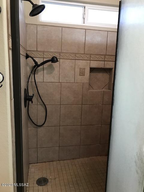 Rancho Vistoso Neighborhood 2 Ph2 (163-180, 221-244, 262-318) - Residential Lease