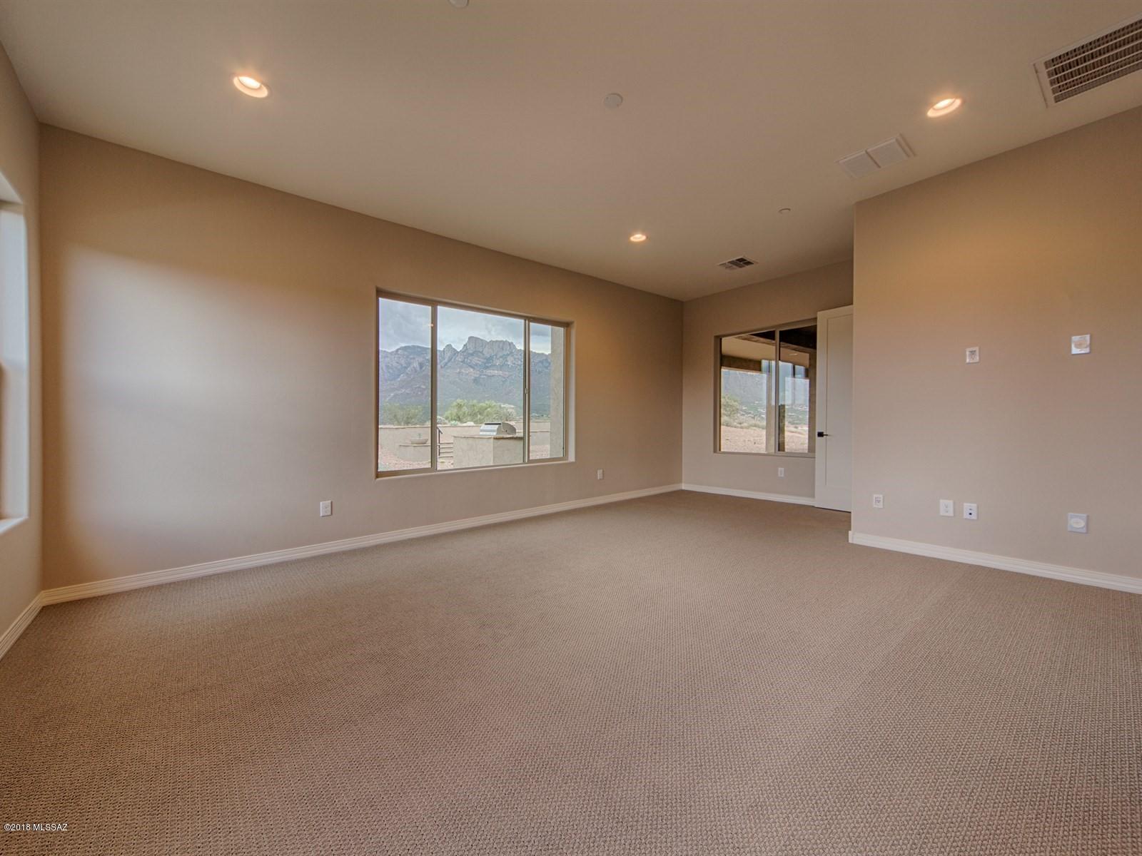 Sanctuary At Silverhawke - Residential