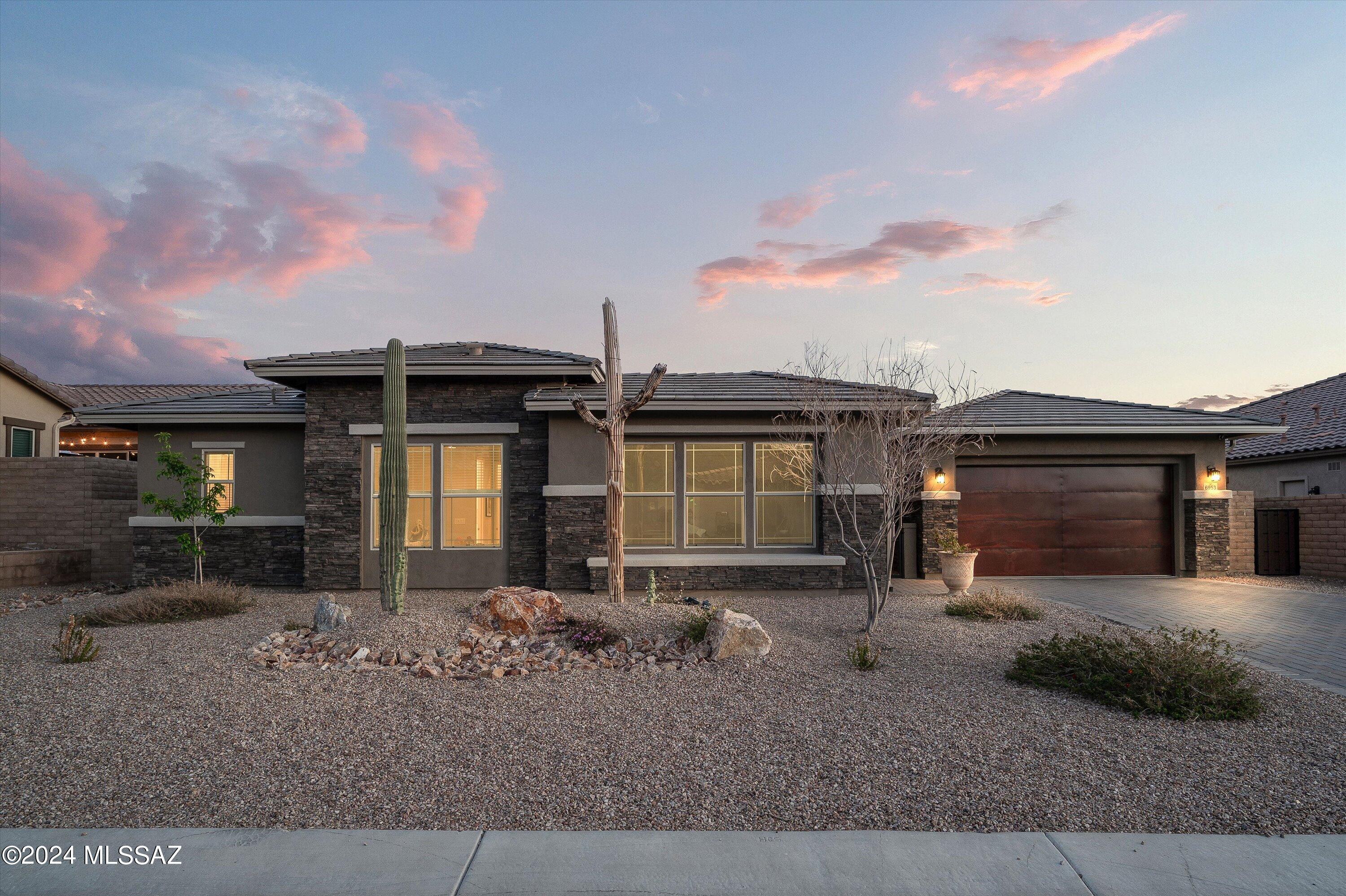 Boulder Bridge Pass II At Dove Mountain SQ20143250154 - Residential