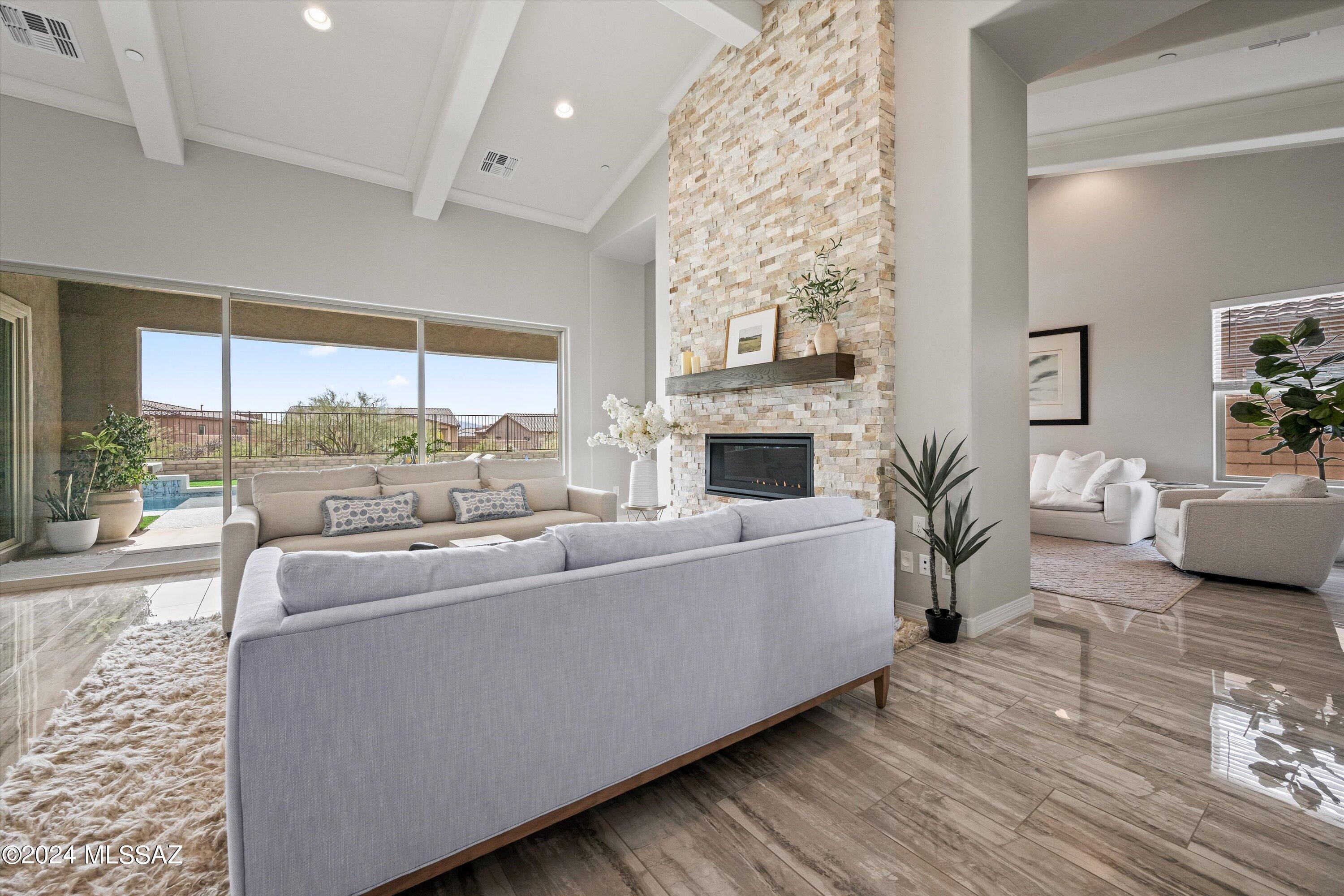 Boulder Bridge Pass II At Dove Mountain SQ20143250154 - Residential
