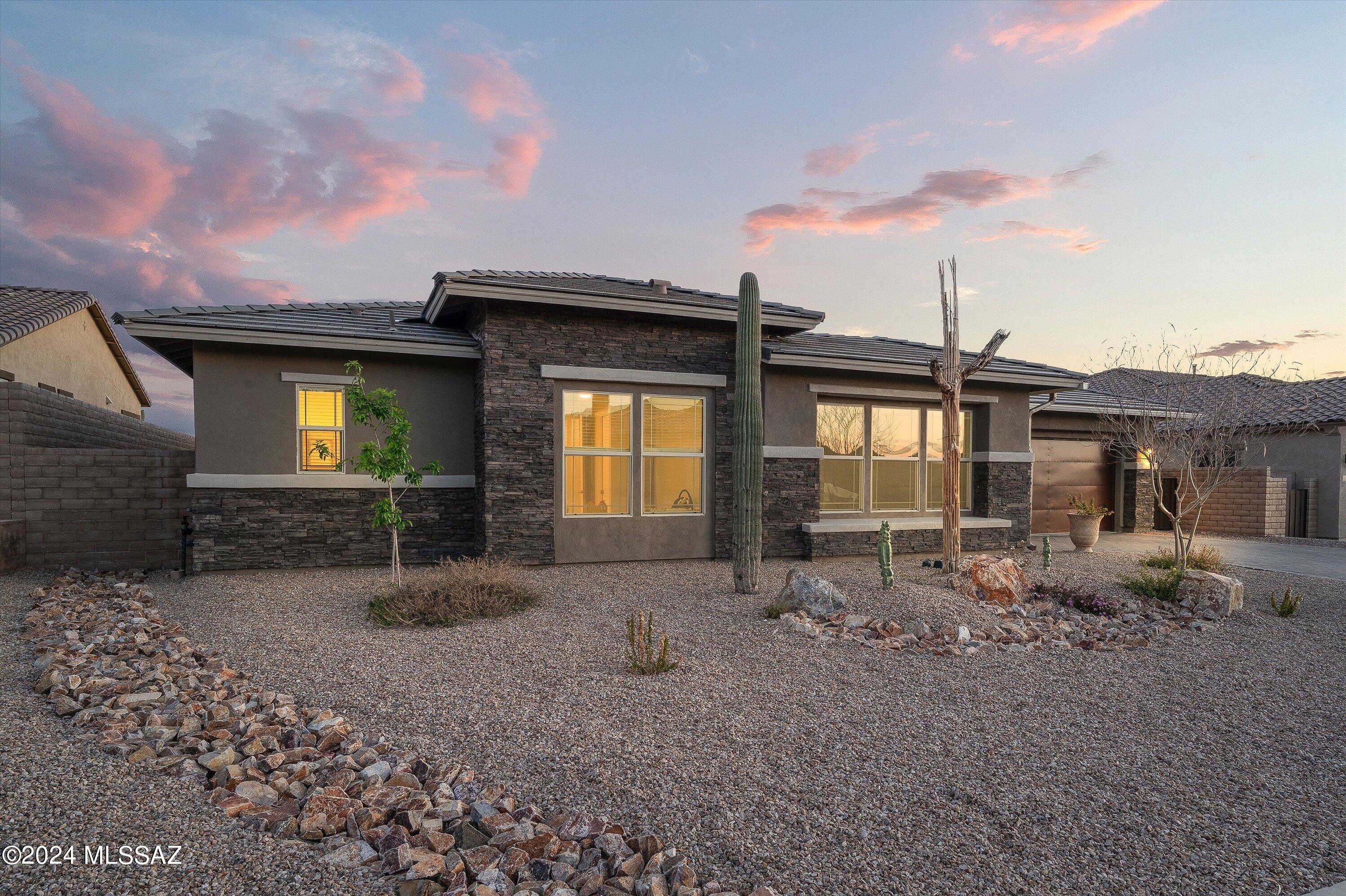 Boulder Bridge Pass II At Dove Mountain SQ20143250154 - Residential