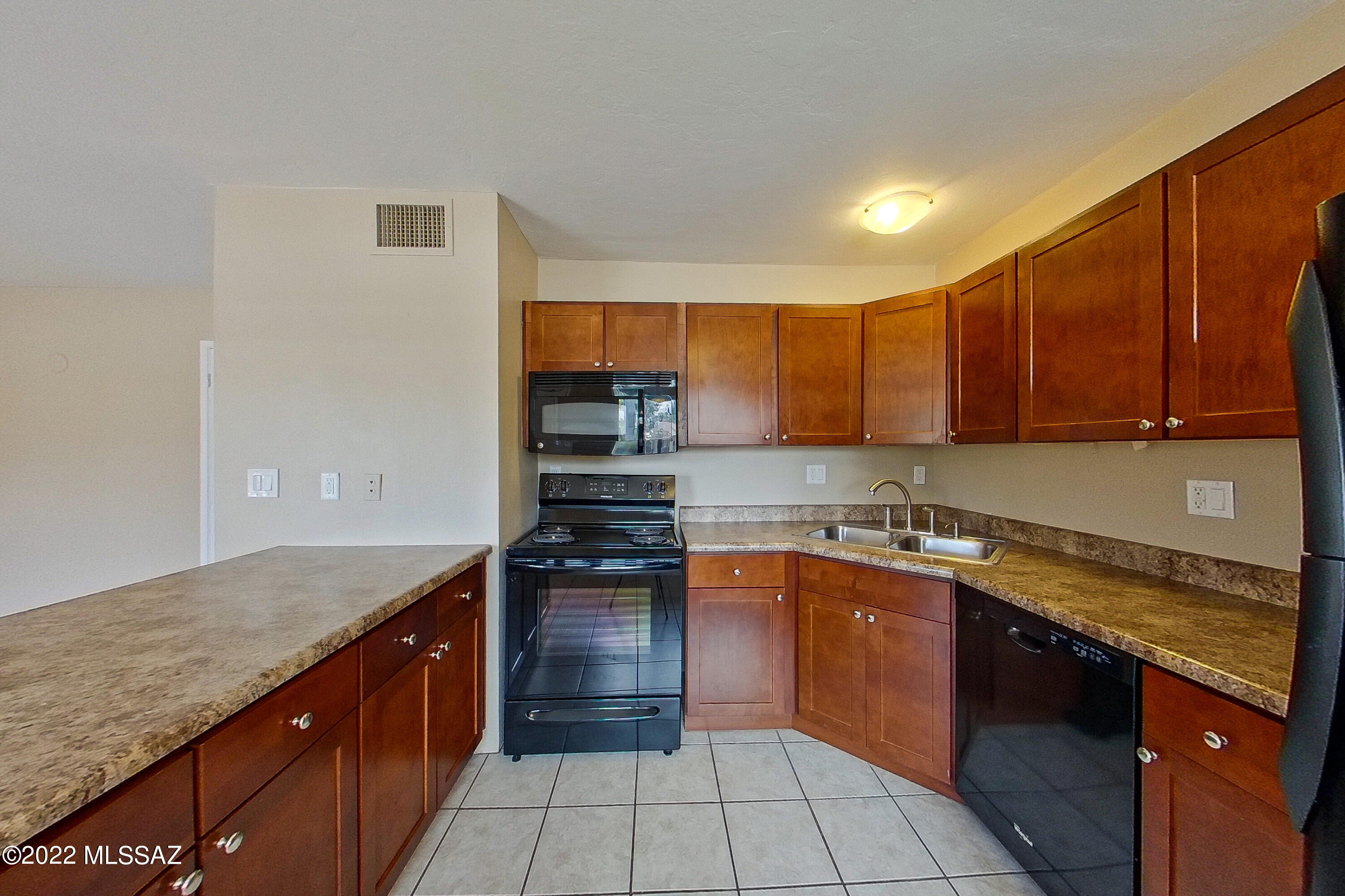 Columbus Park Condominiums (1-60) - Residential