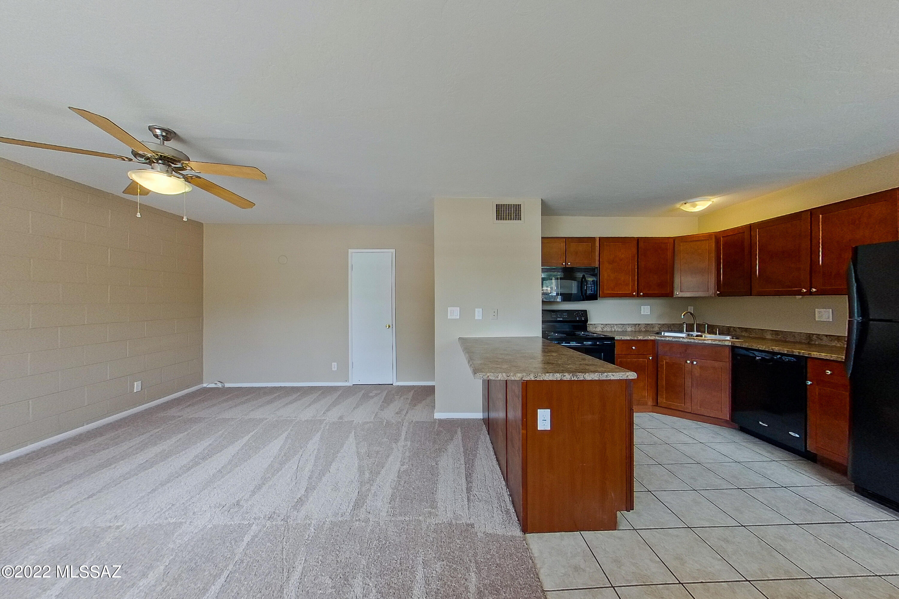 Columbus Park Condominiums (1-60) - Residential