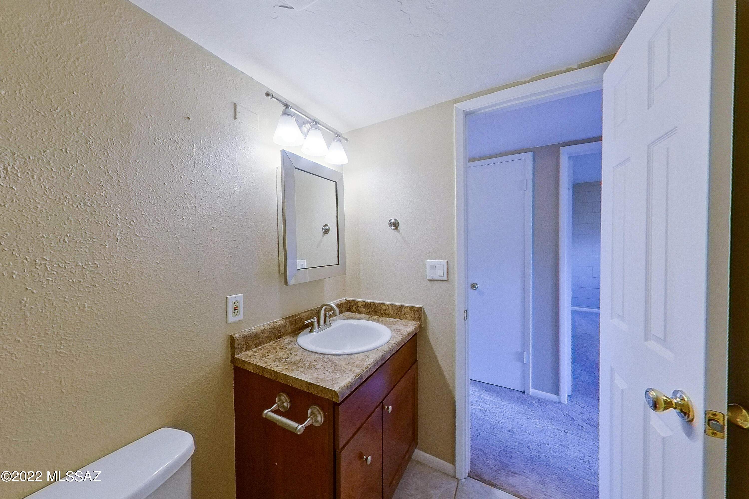 Columbus Park Condominiums (1-60) - Residential