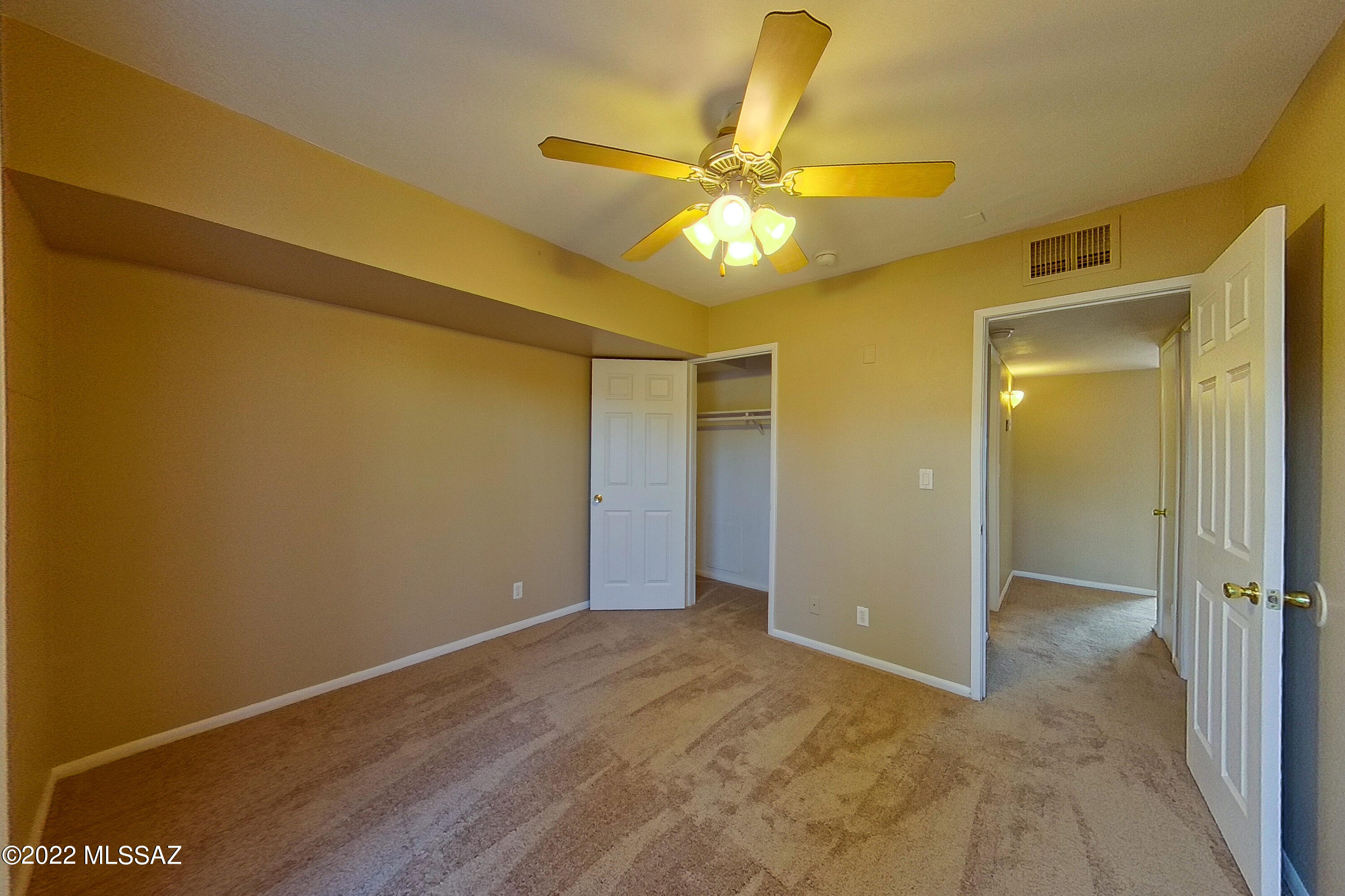 Columbus Park Condominiums (1-60) - Residential