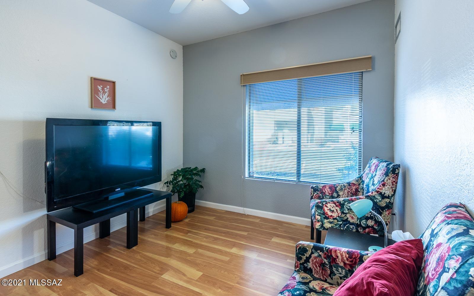 Summertree Condominiums (1-224) - Residential