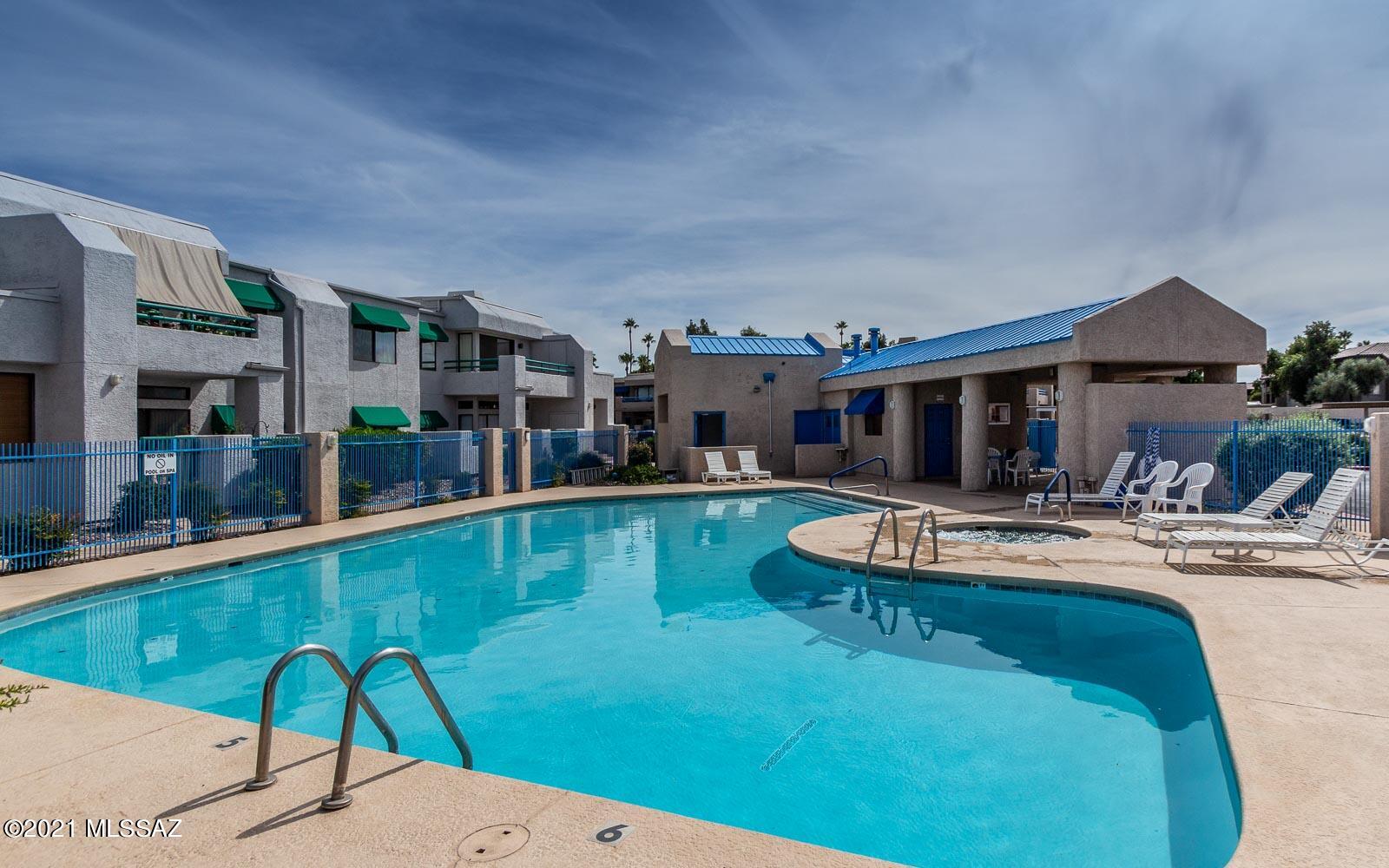 Summertree Condominiums (1-224) - Residential