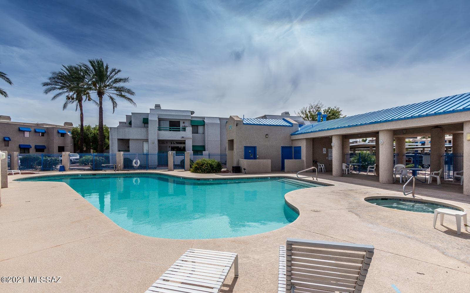 Summertree Condominiums (1-224) - Residential