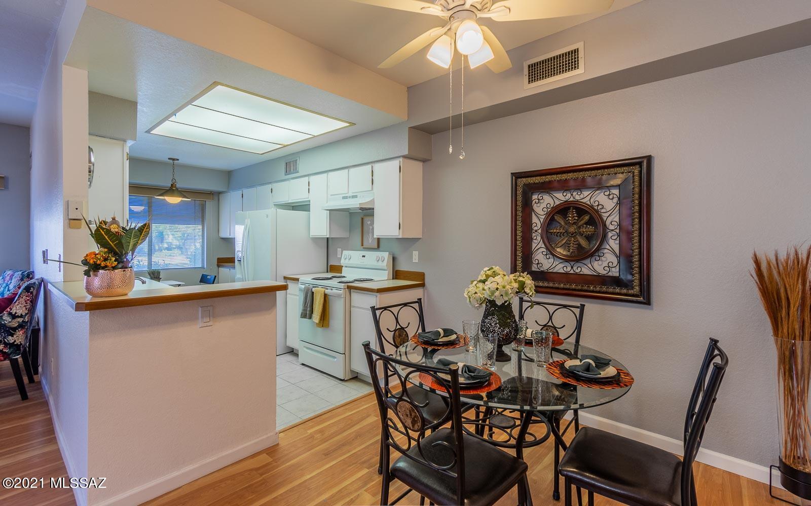 Summertree Condominiums (1-224) - Residential