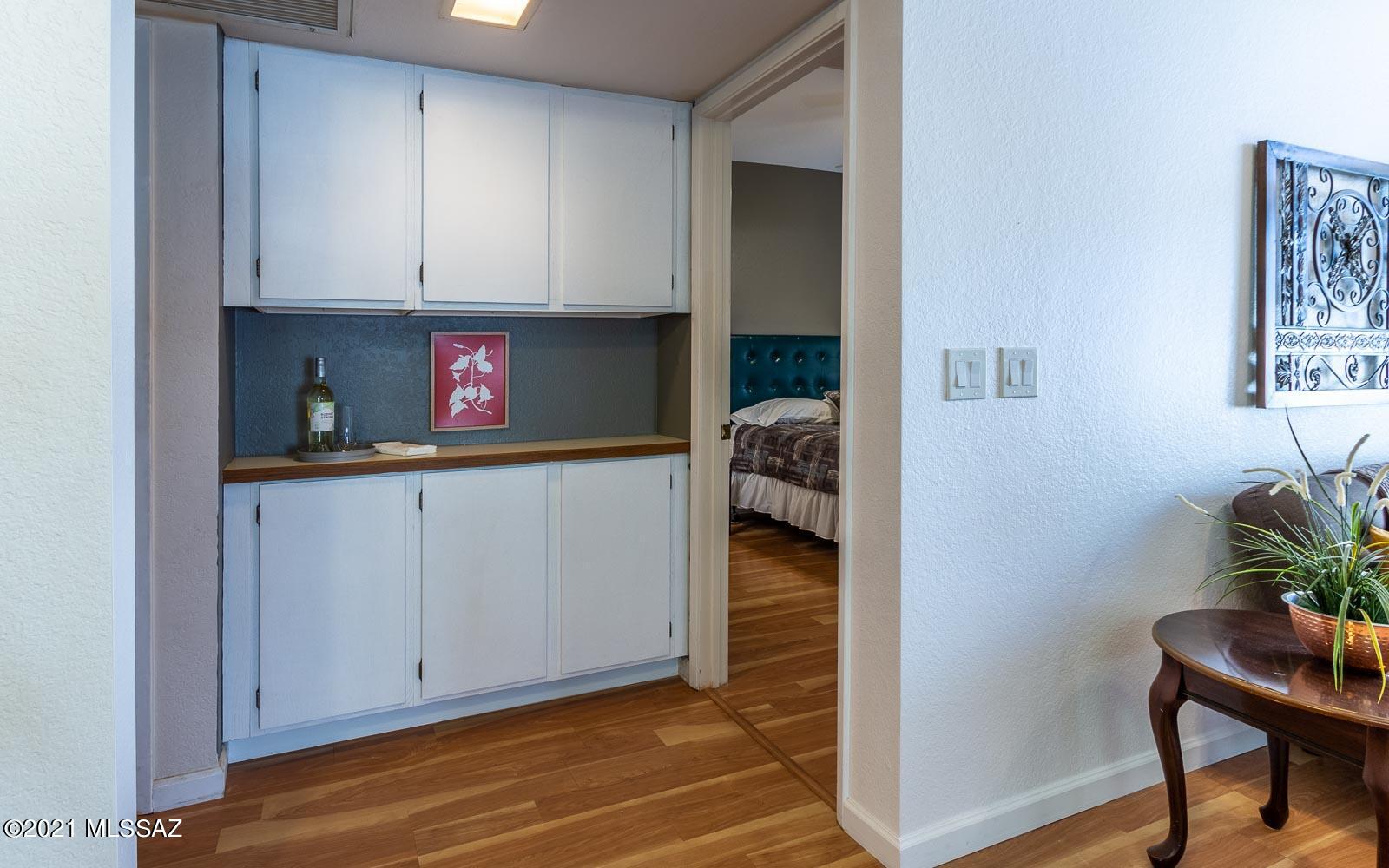 Summertree Condominiums (1-224) - Residential