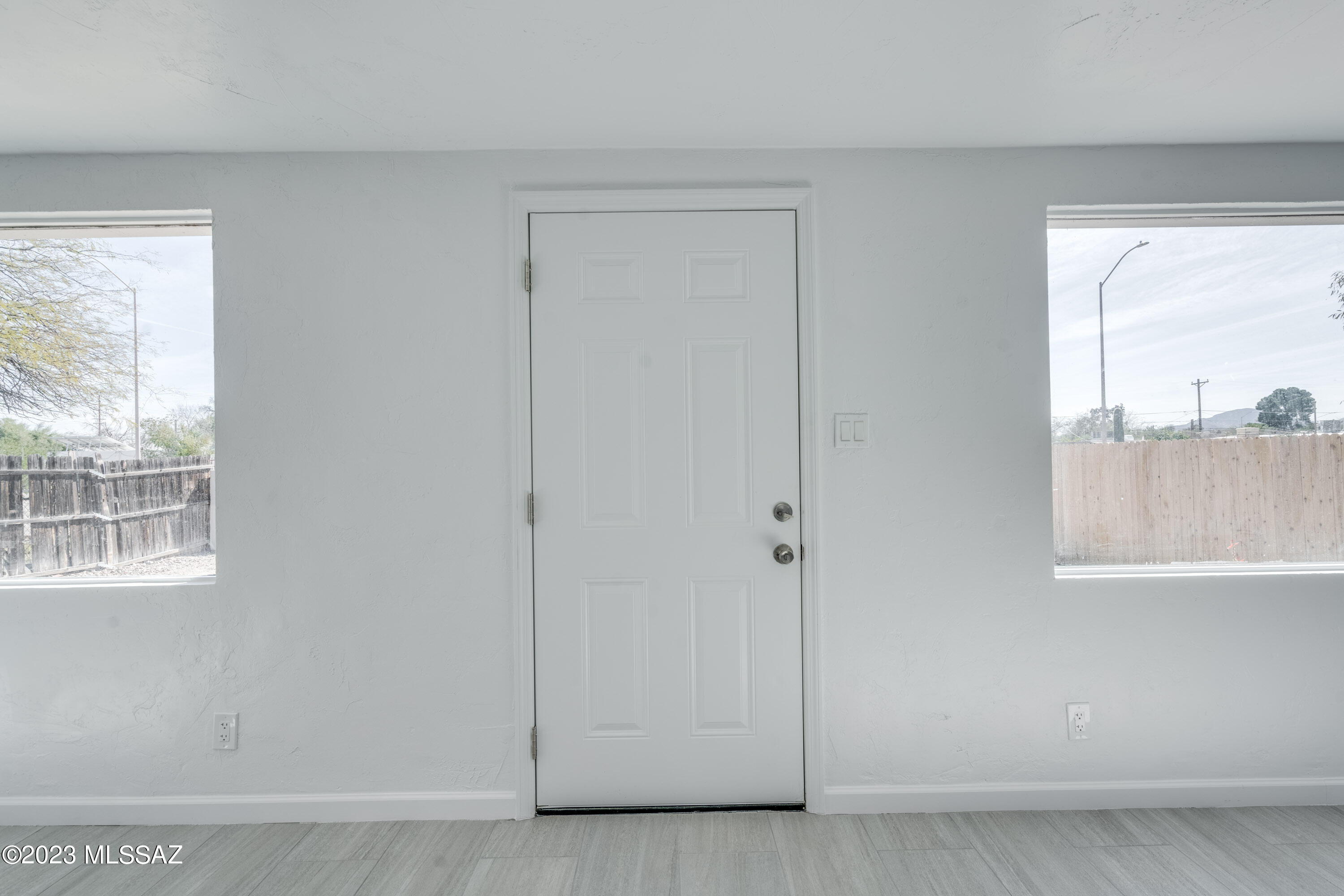 Miracle Mile Manor - Residential