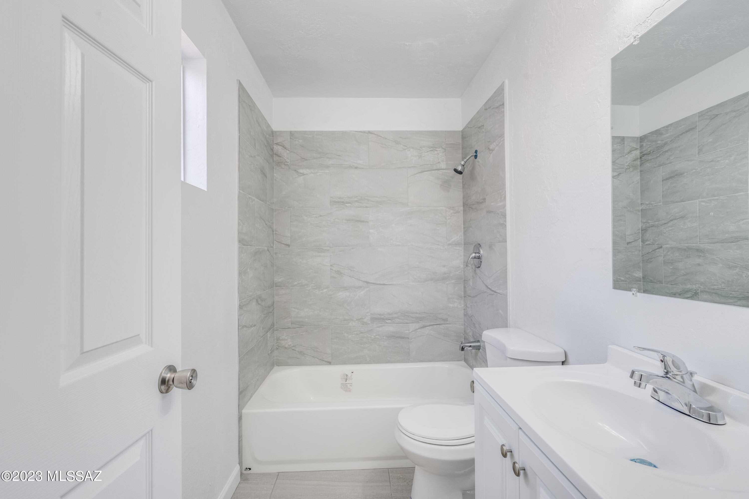 Miracle Mile Manor - Residential