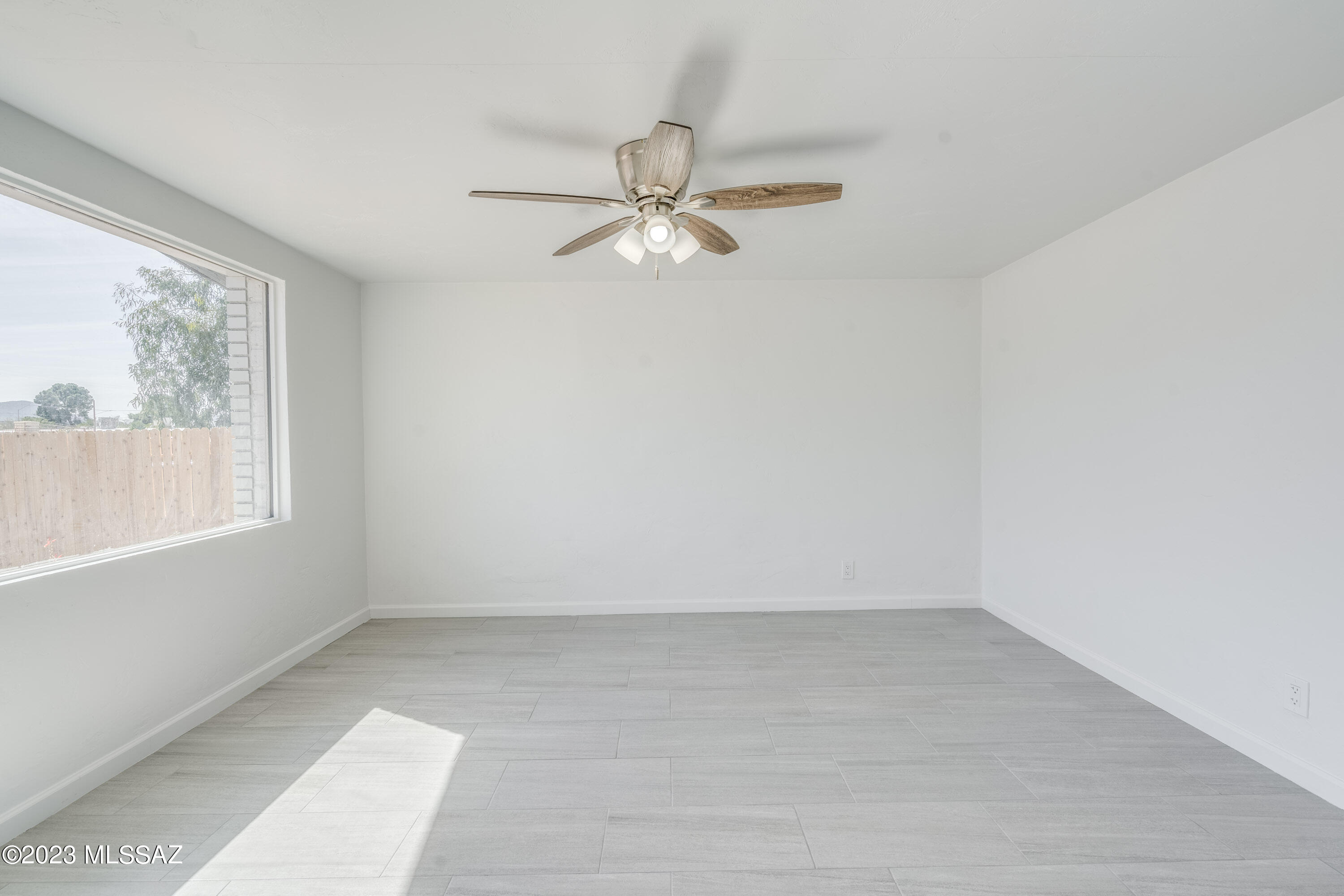 Miracle Mile Manor - Residential