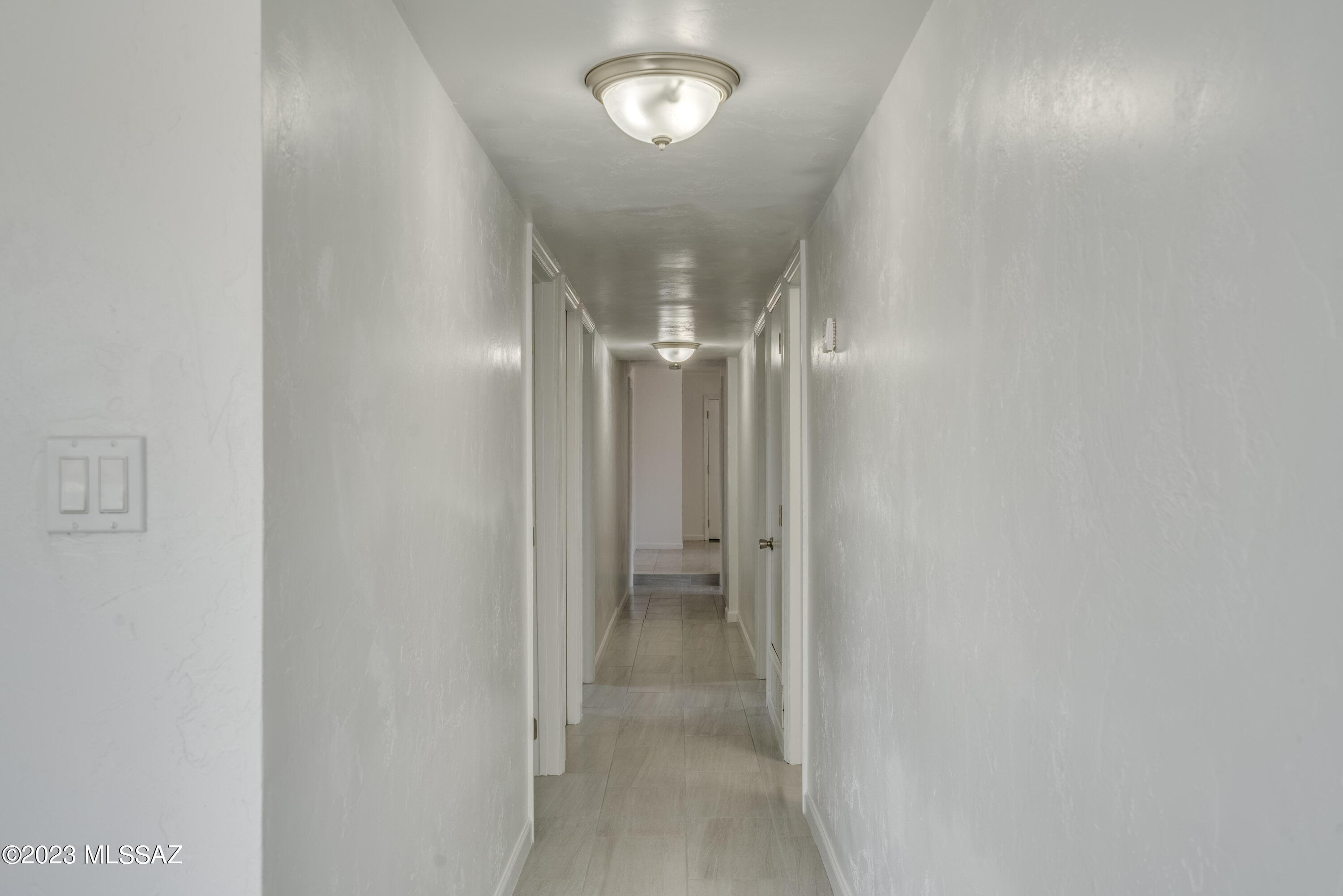 Miracle Mile Manor - Residential