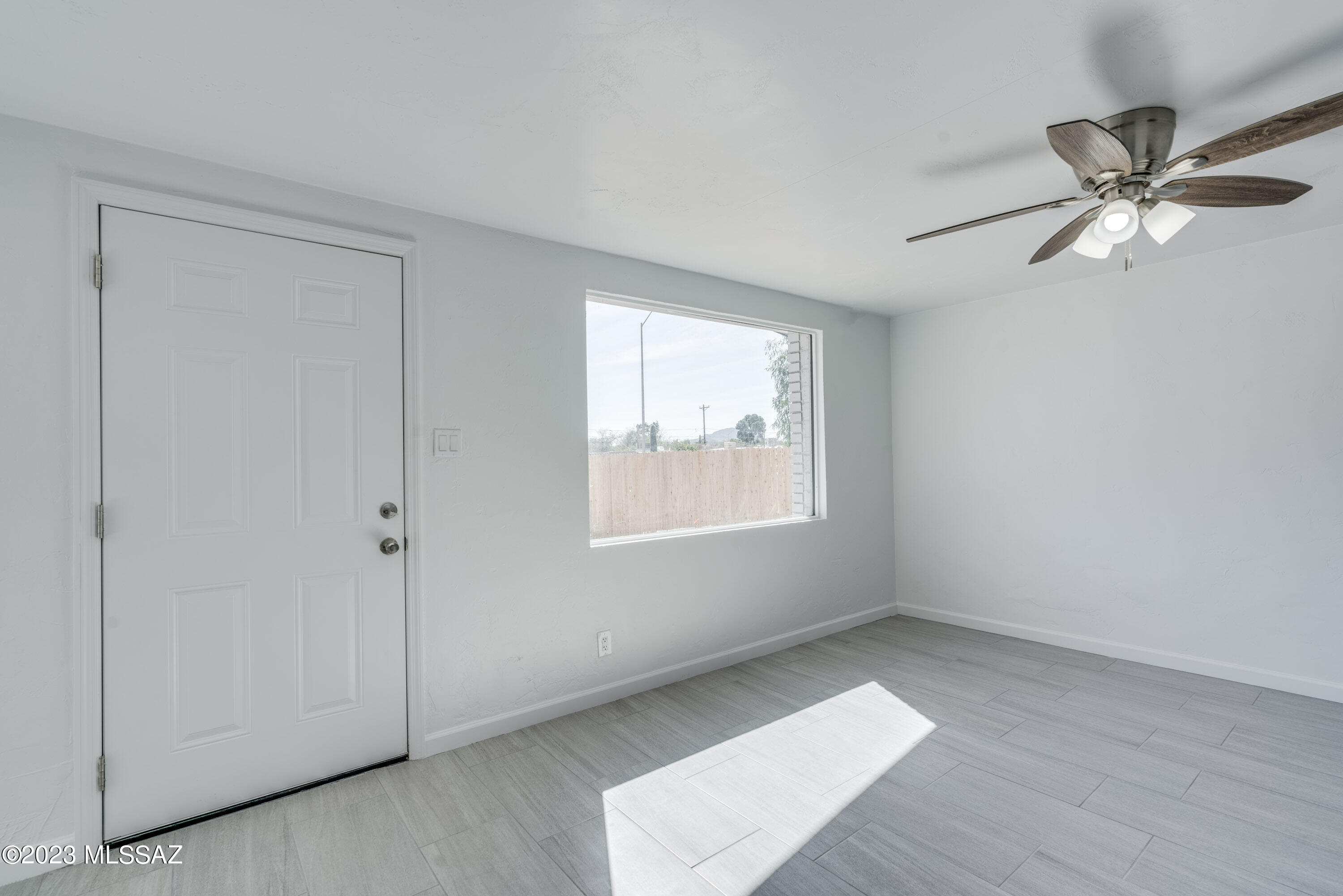 Miracle Mile Manor - Residential