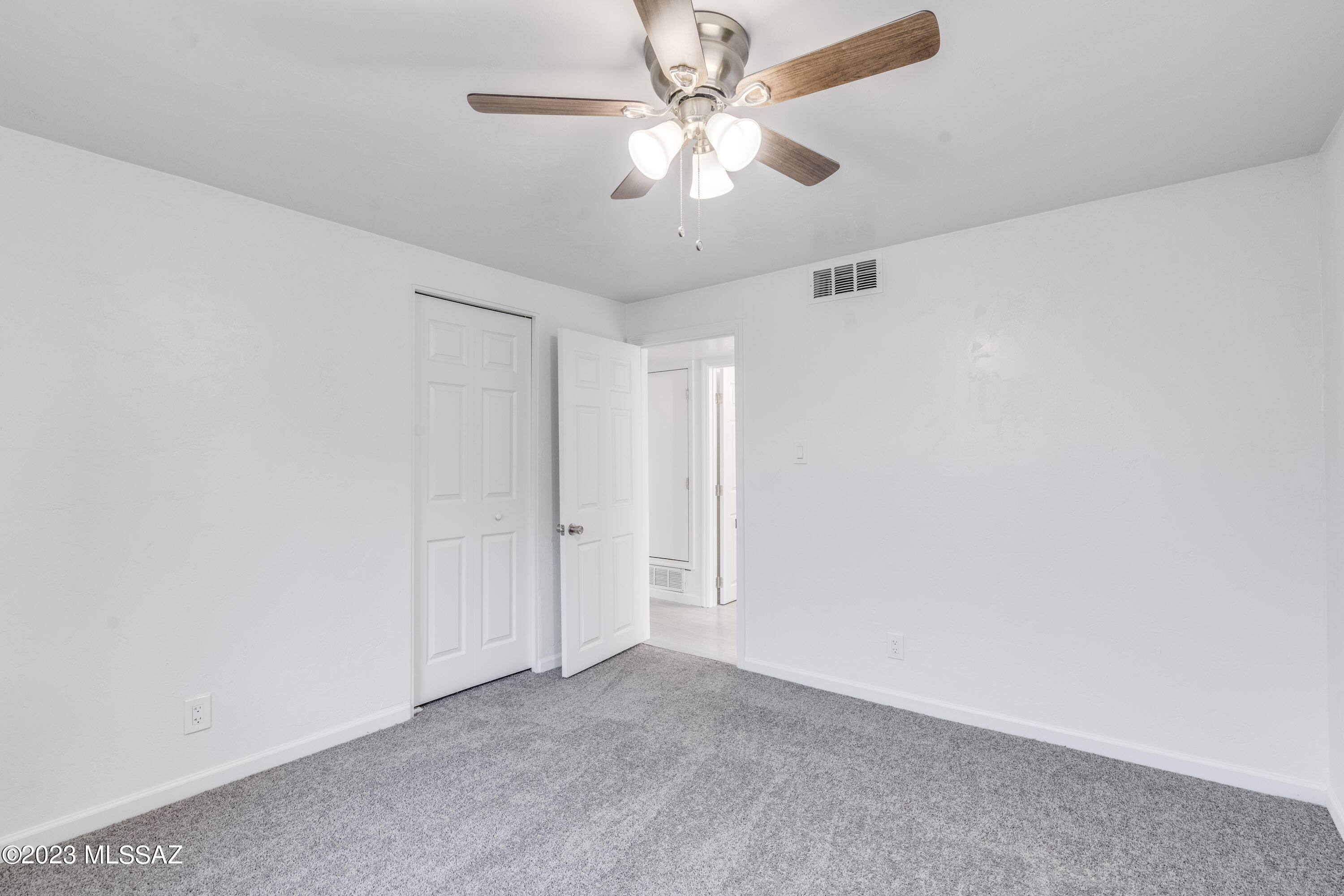 Miracle Mile Manor - Residential