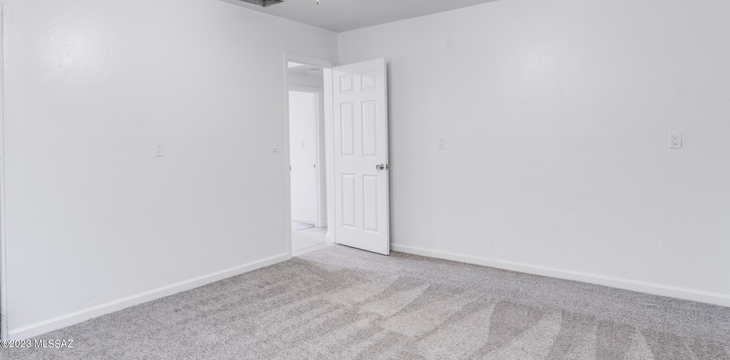 Miracle Mile Manor - Residential