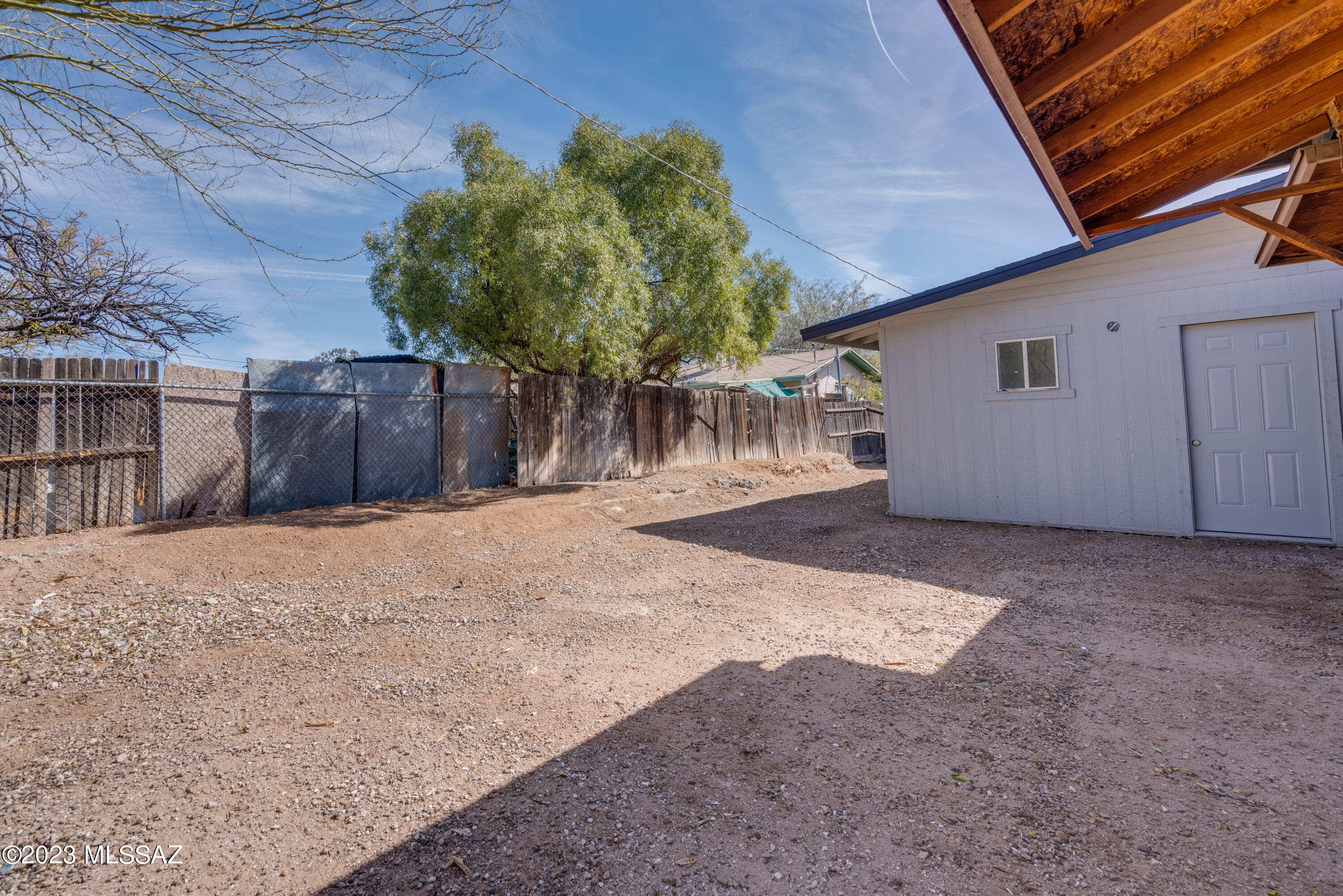 Miracle Mile Manor - Residential