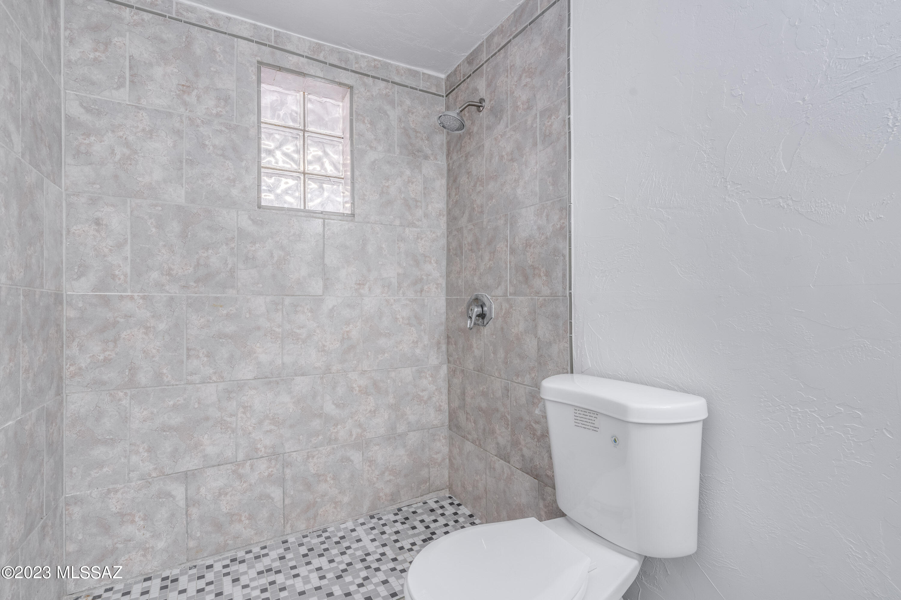 Miracle Mile Manor - Residential